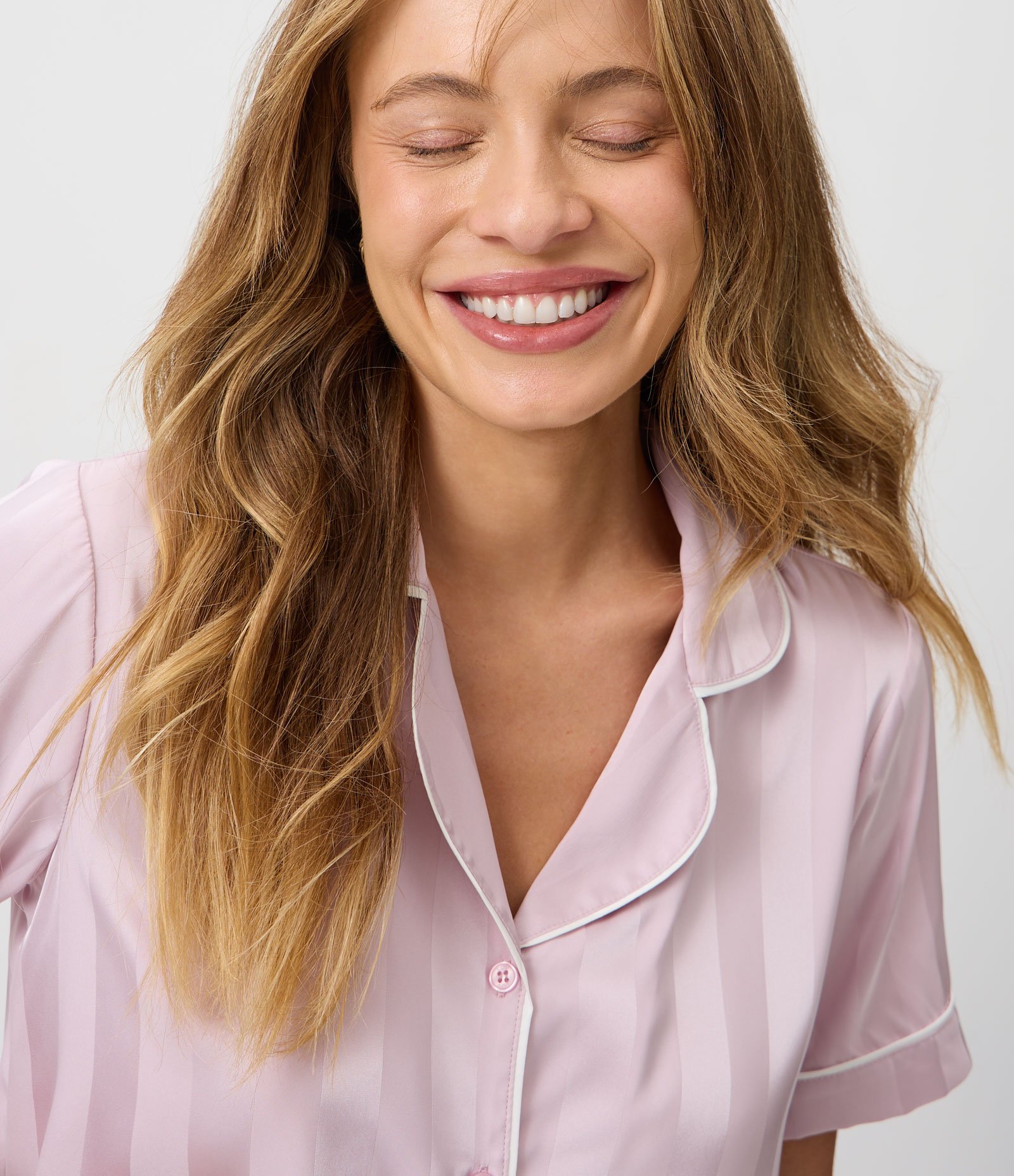 Pijama Americano em Cetim com Jacquard Rosa Claro 3