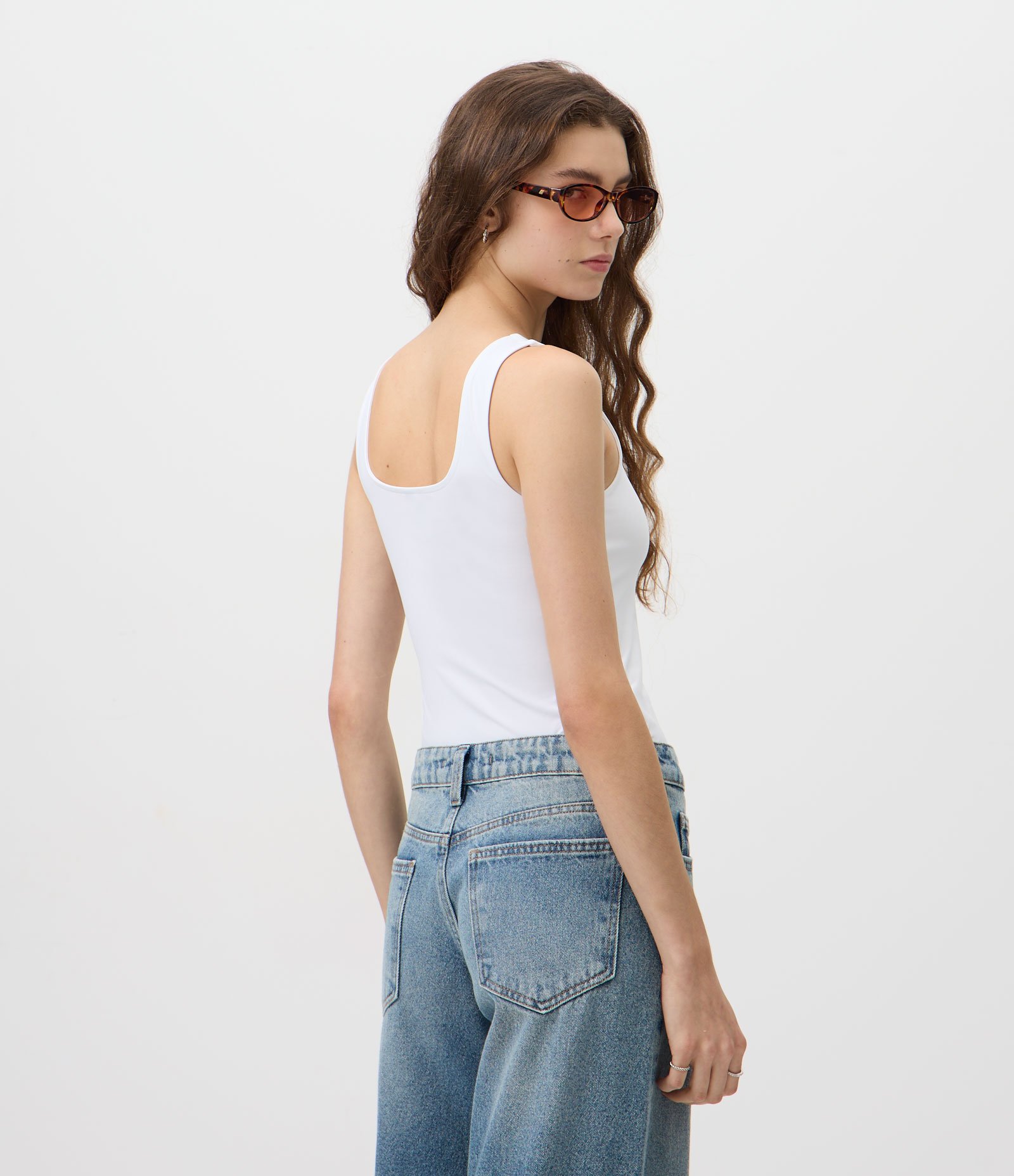 Body em Poliamida com Decote Quadrado Branco 4