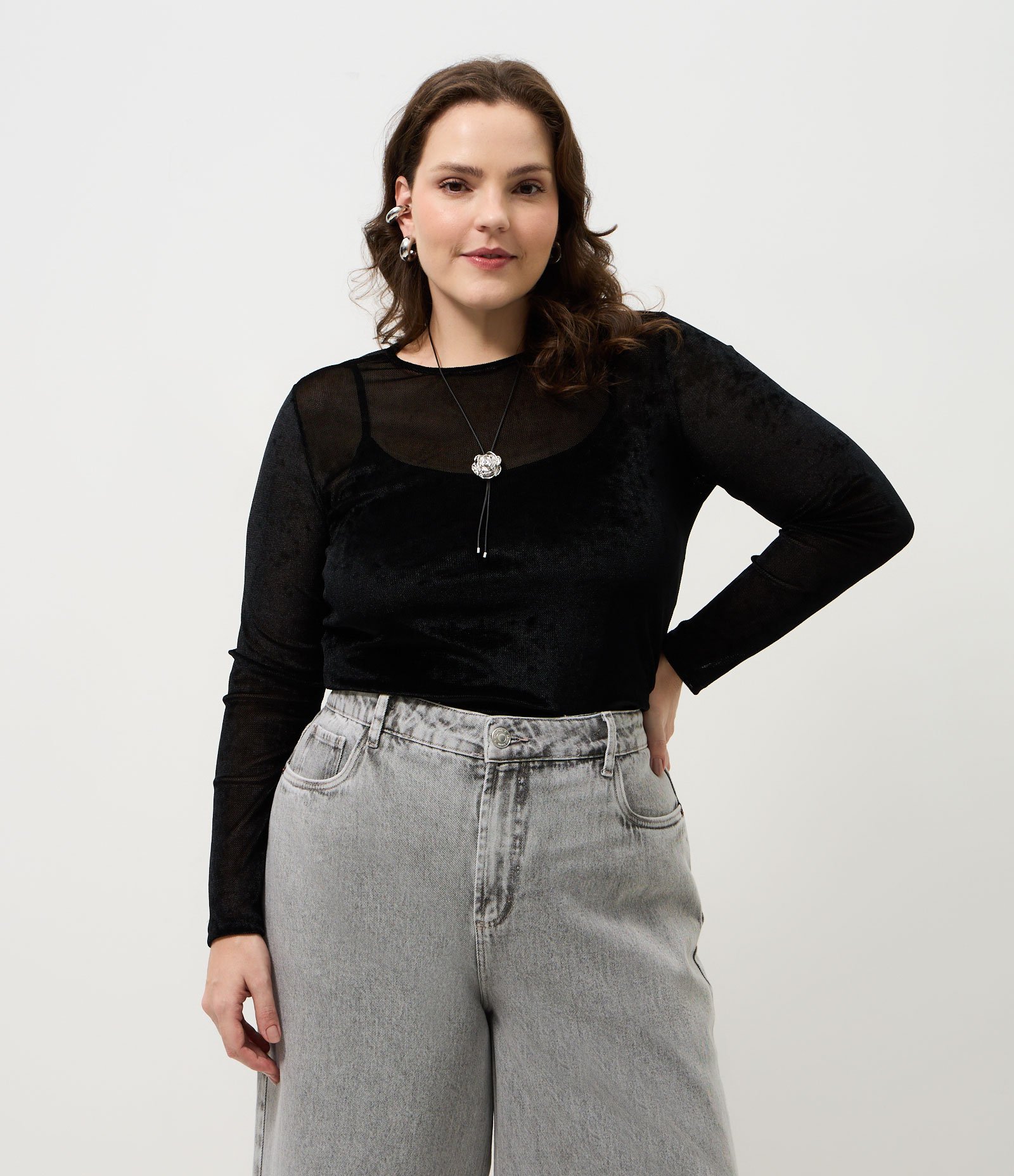 Blusa Tule Velvet Manga Longa Curve & Plus Size Preto 1