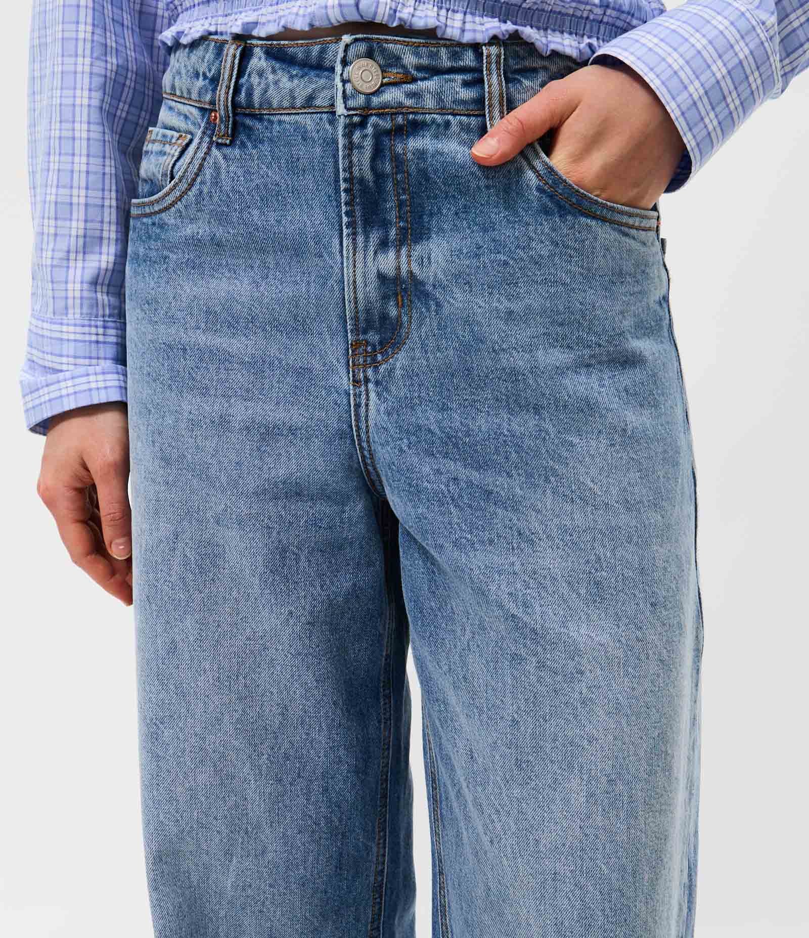 Calça Wide Leg em Jeans com Cós Passante Azul Claro 3
