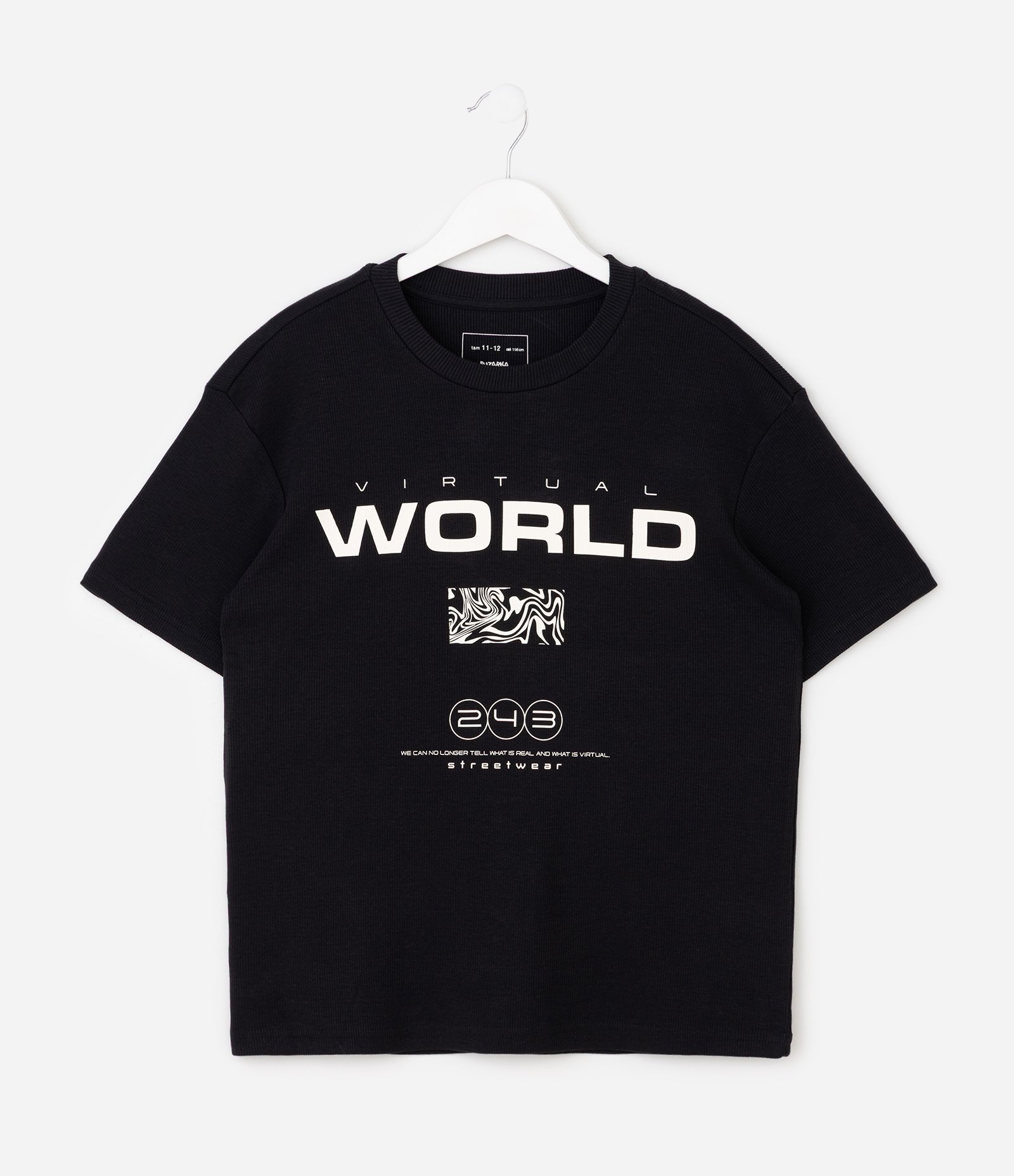 Camiseta Relaxed Infantil em Algodão com Estampa Lettering – Tam 5 a 14 Anos Preto 2