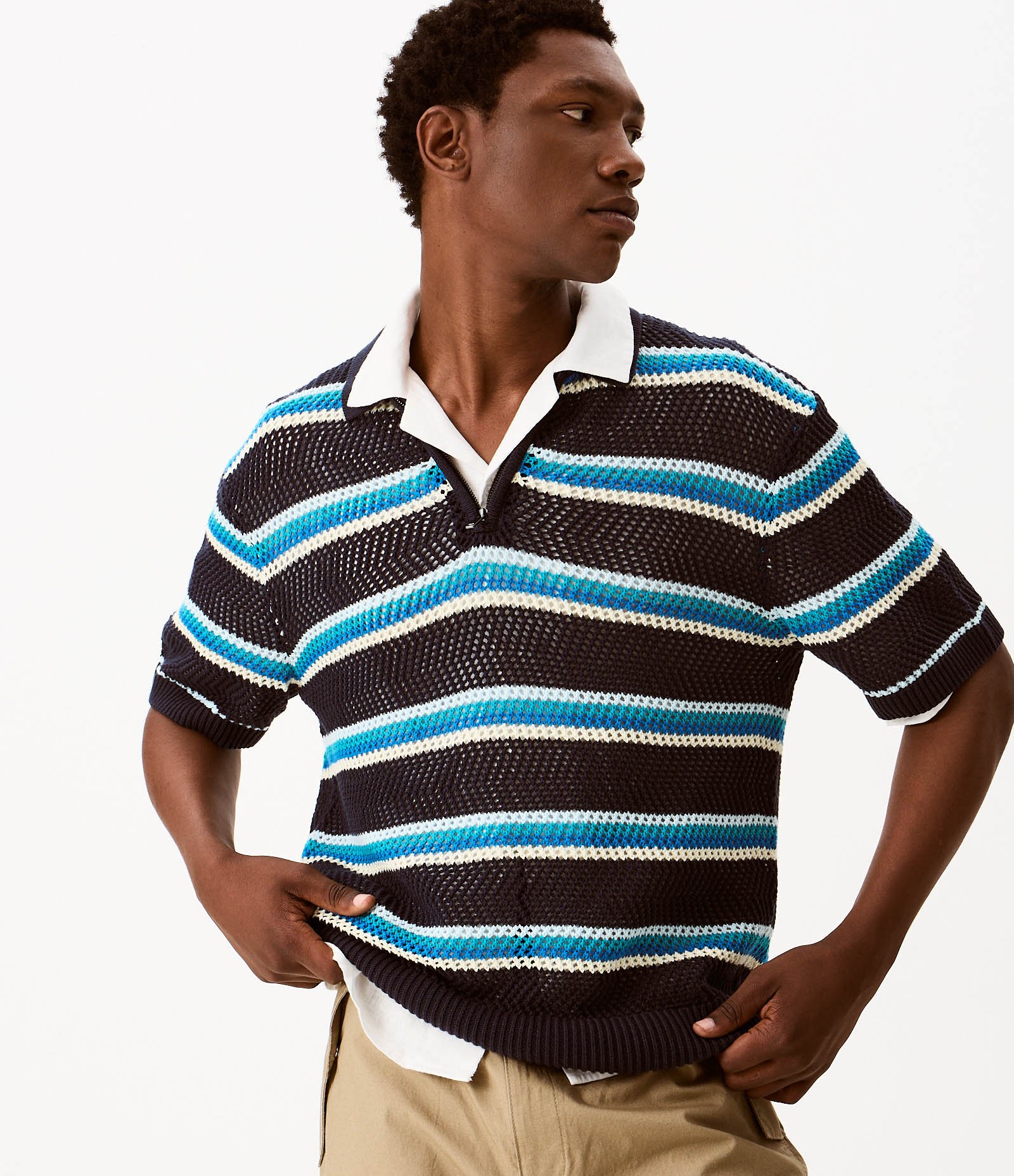 Camisa Polo com Estampa de Listras e Trama Vazada Azul 2