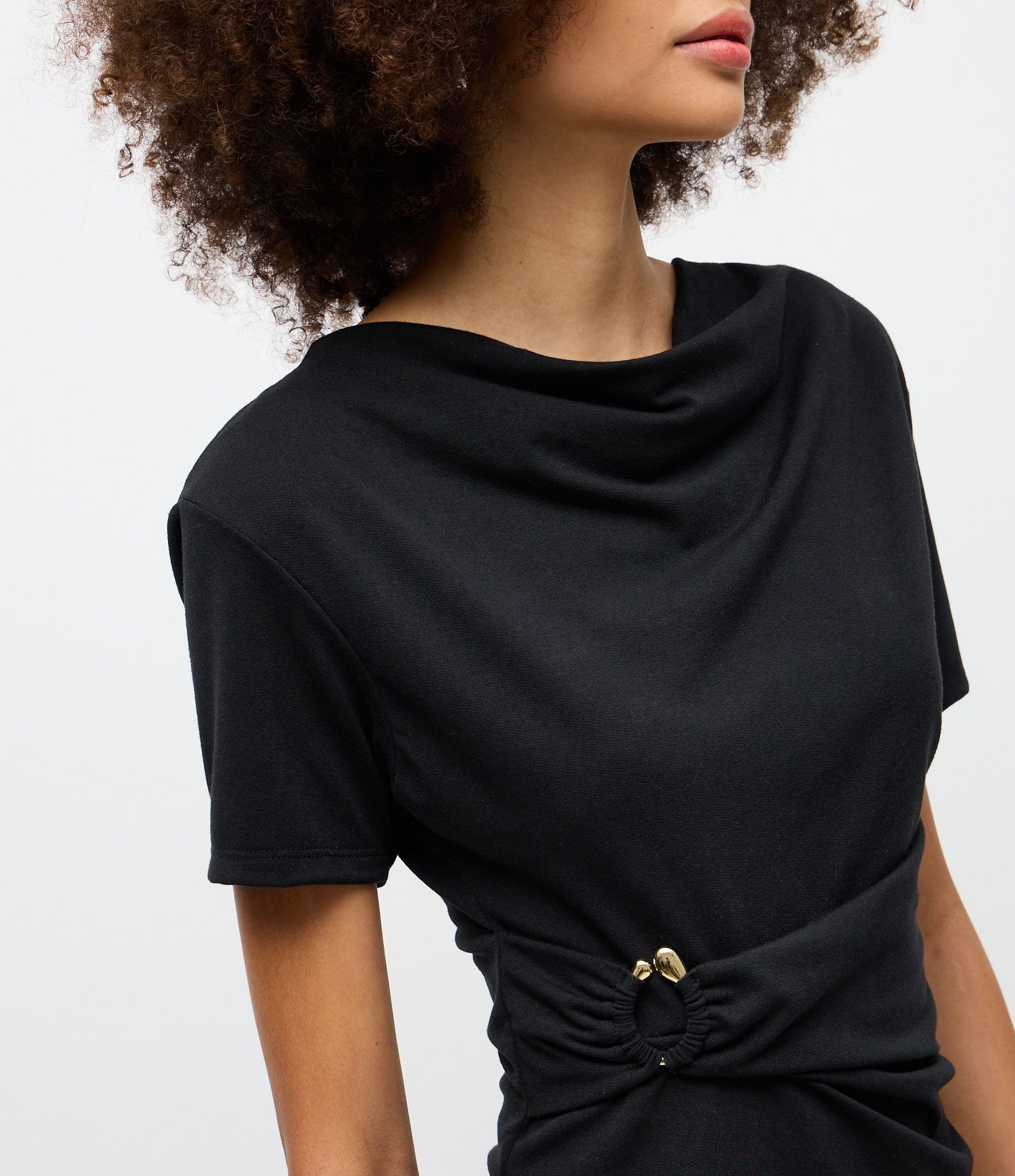 Blusa Texturizada com Decote Drapeado e Aviamento na Cintura Preto 3