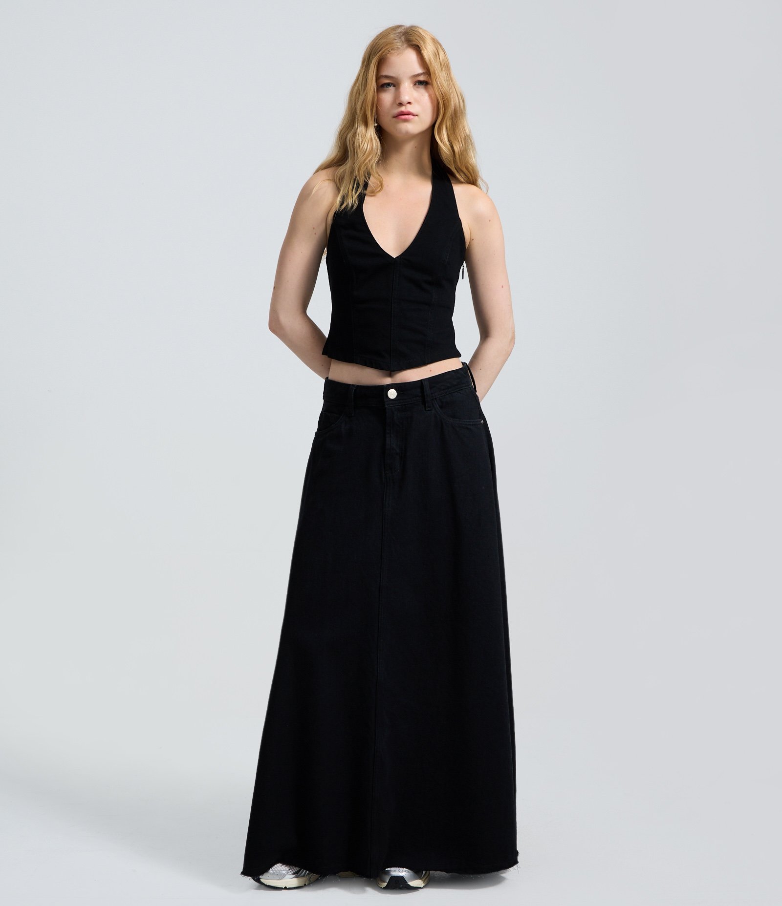 Blusa Jeans Frente Única com Decote V Preto 2
