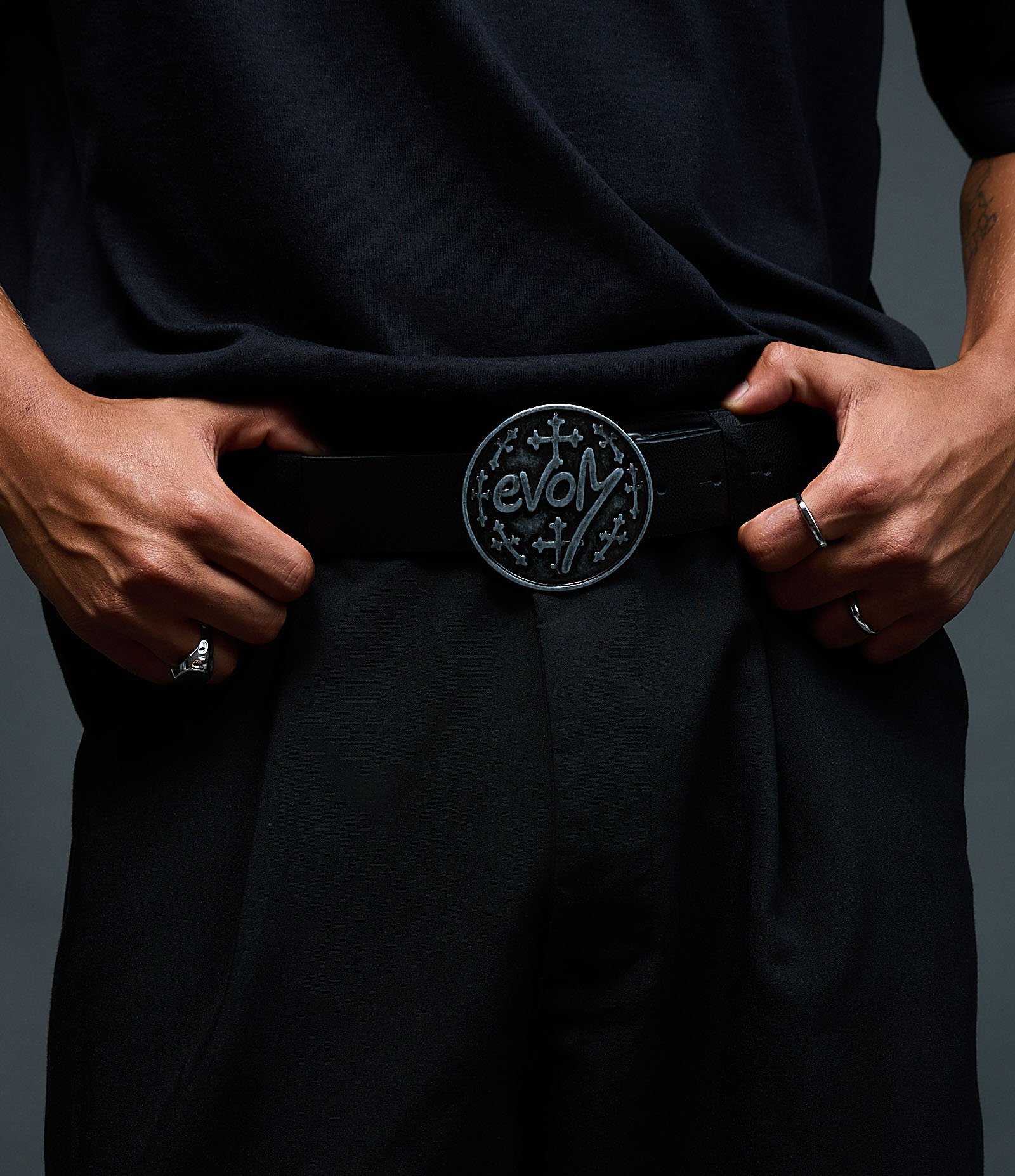 Cinto em Pu com Fivela Evom Veigh Preto 2