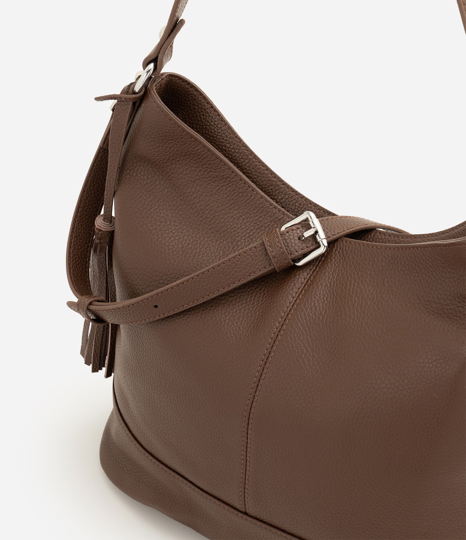 Bolsa Hobo Grande em Couro com Ajuste na Alça Marrom 4