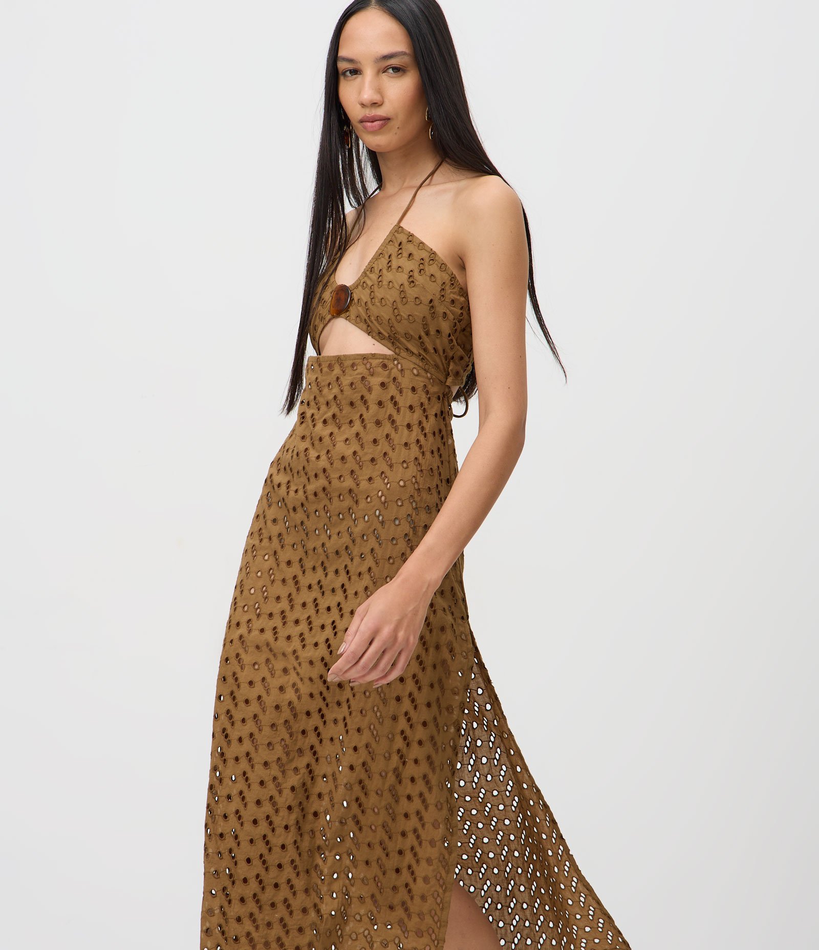 Vestido Saída de Praia em Laise com Decote Marrom 2