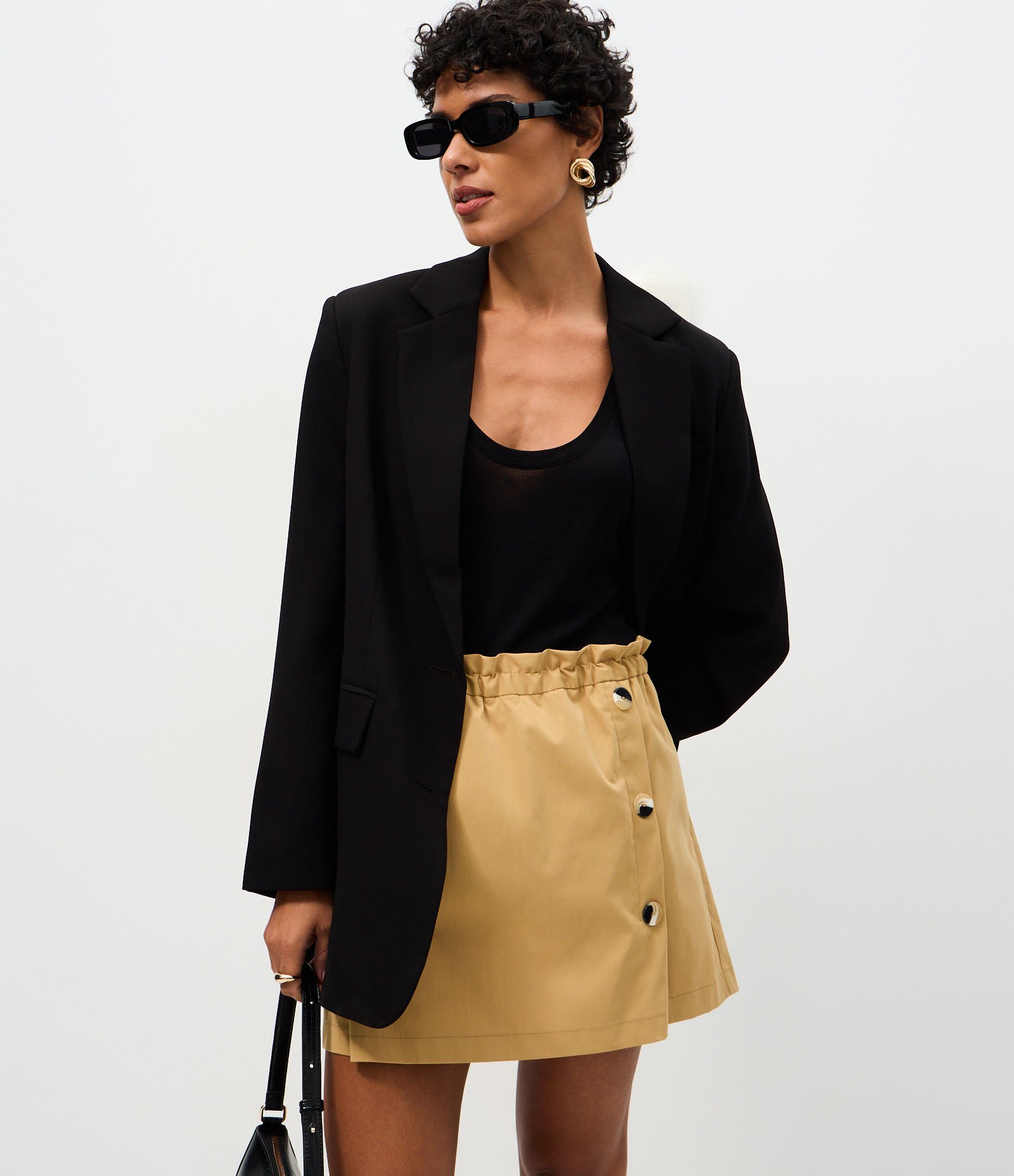 Short Saia em Sarja com Botões Estampados Bege 2
