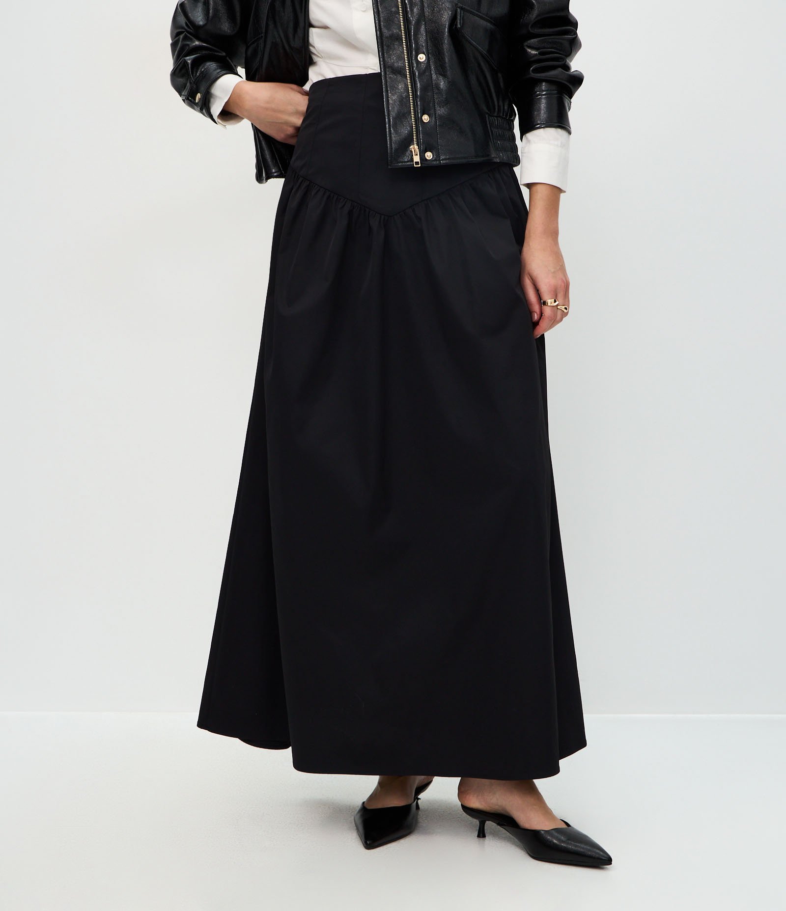 Saia Longa com Cós Corset Largo Preto 3