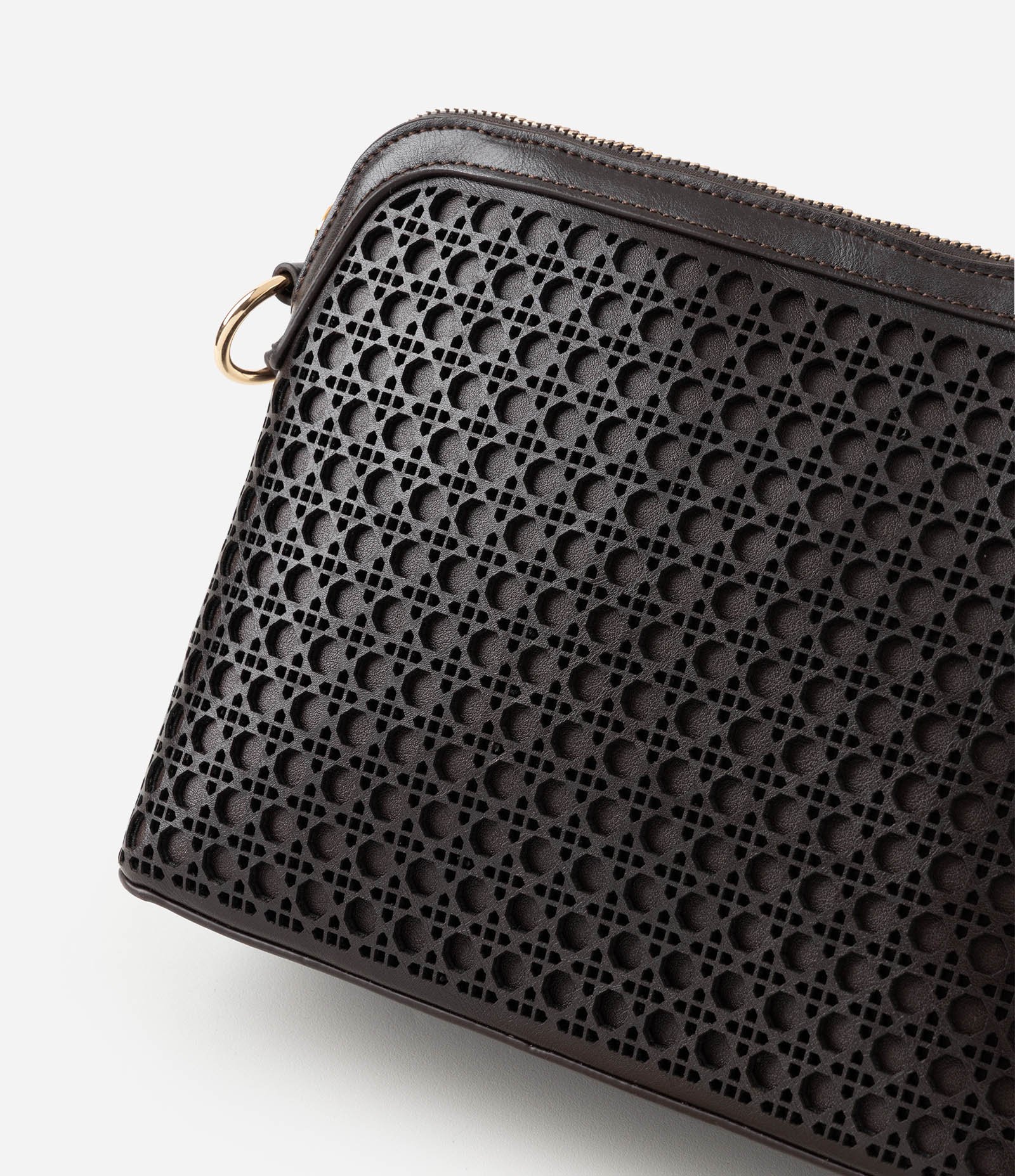 Bolsa Transversal Pequena em PU com Trama Vazada Marrom 5