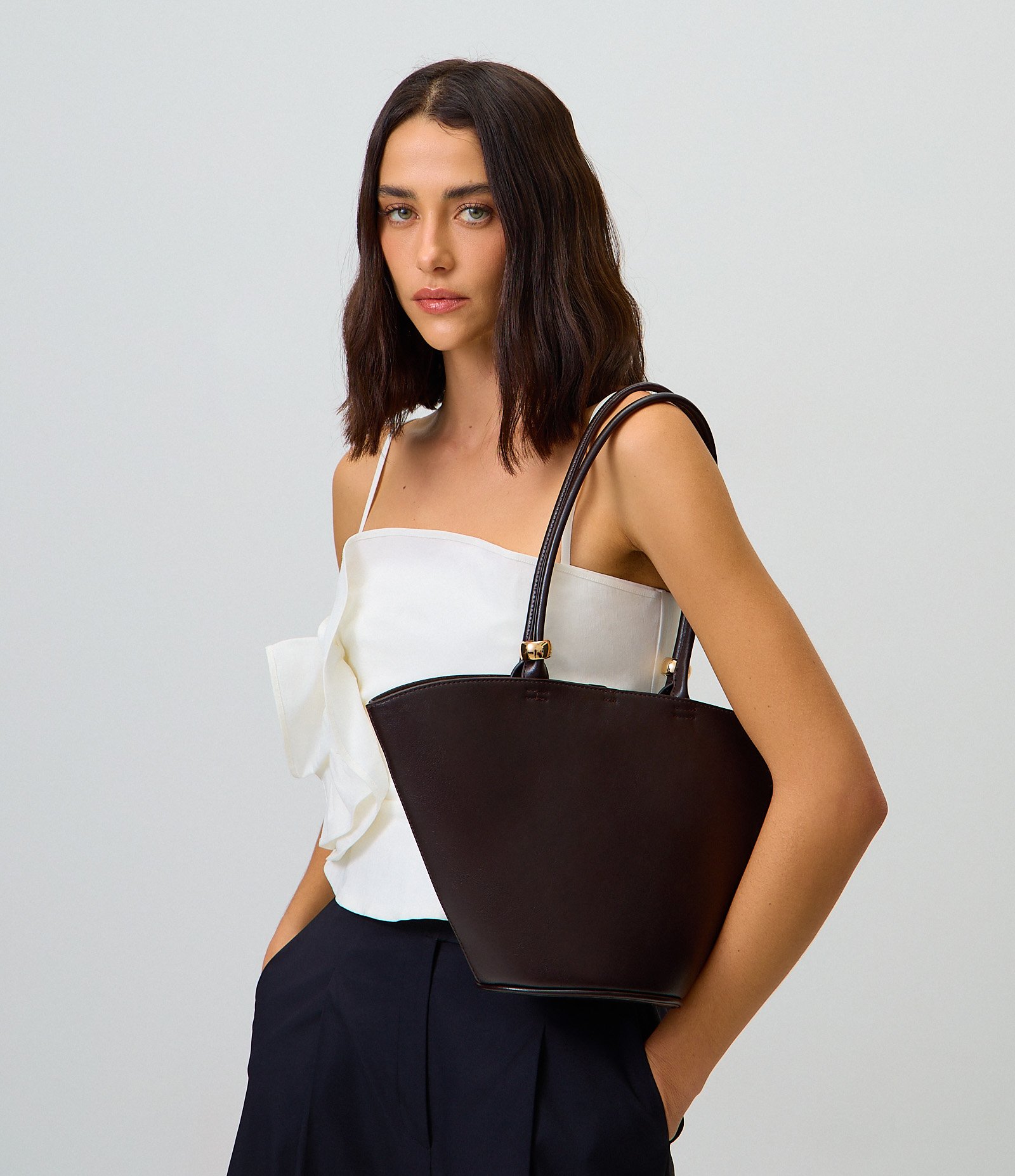 Bolsa Shopper Grande em PU Estruturado Marrom 1