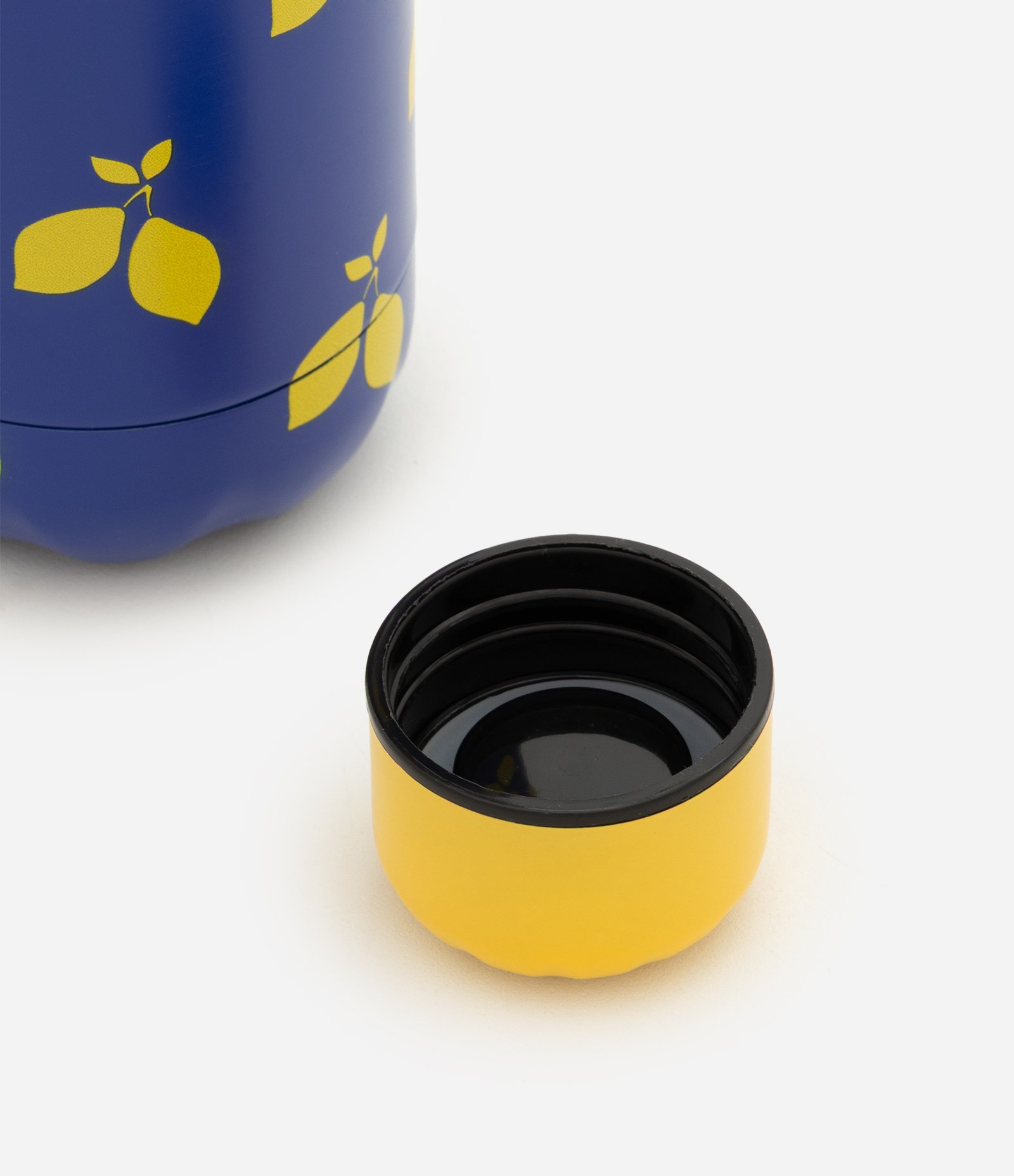 Garrafa em Aço Inoxidável com Alça de Silicone 500ml Azul 3