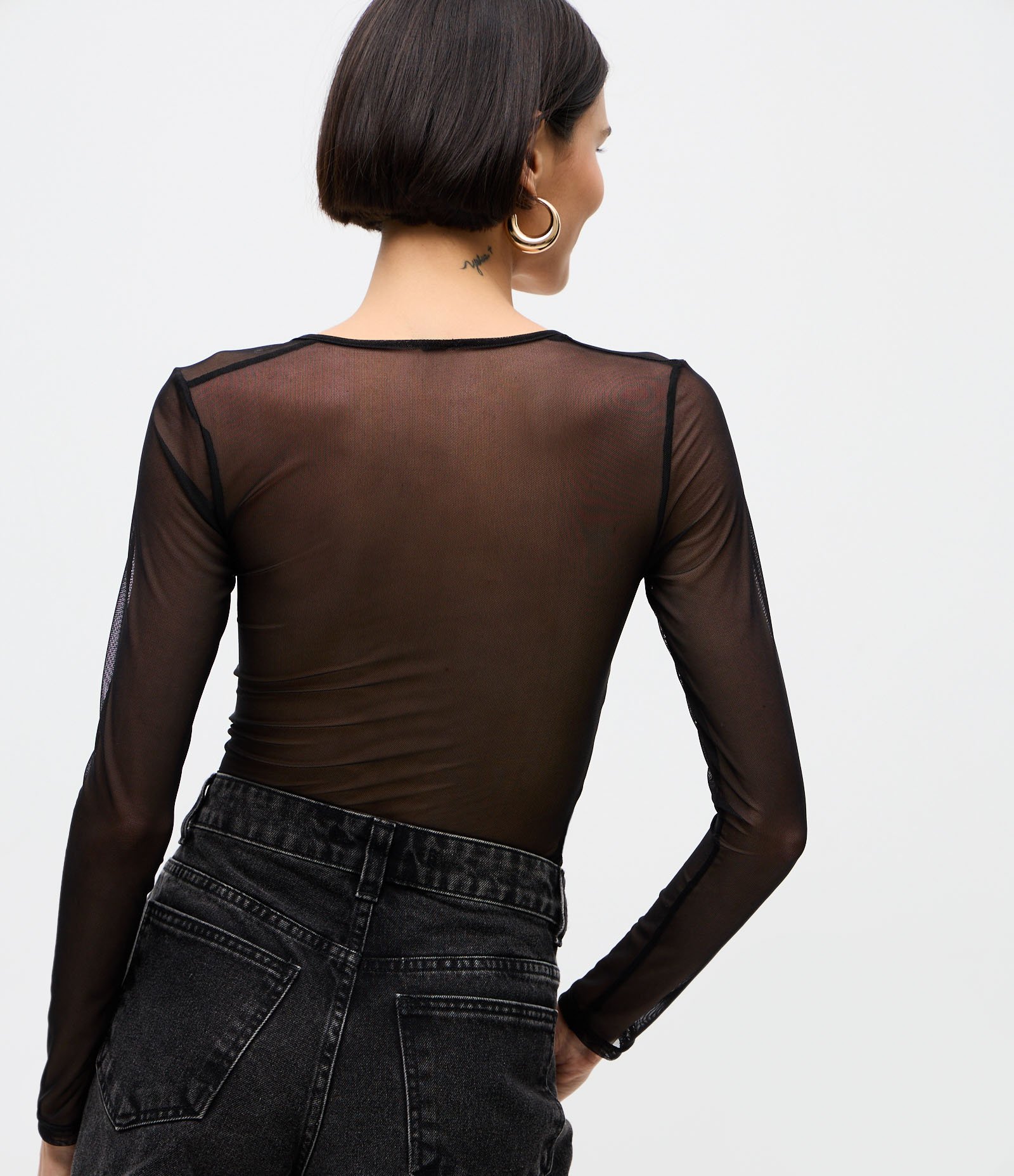 Blusa Manga Longa em Tule com Decote Quadrado Preto 4