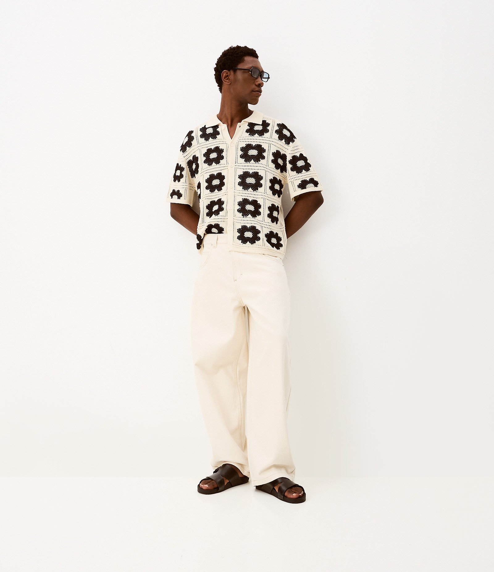 Camisa Relaxed em Crochê com Estampa Floral Contrastante Off White 1