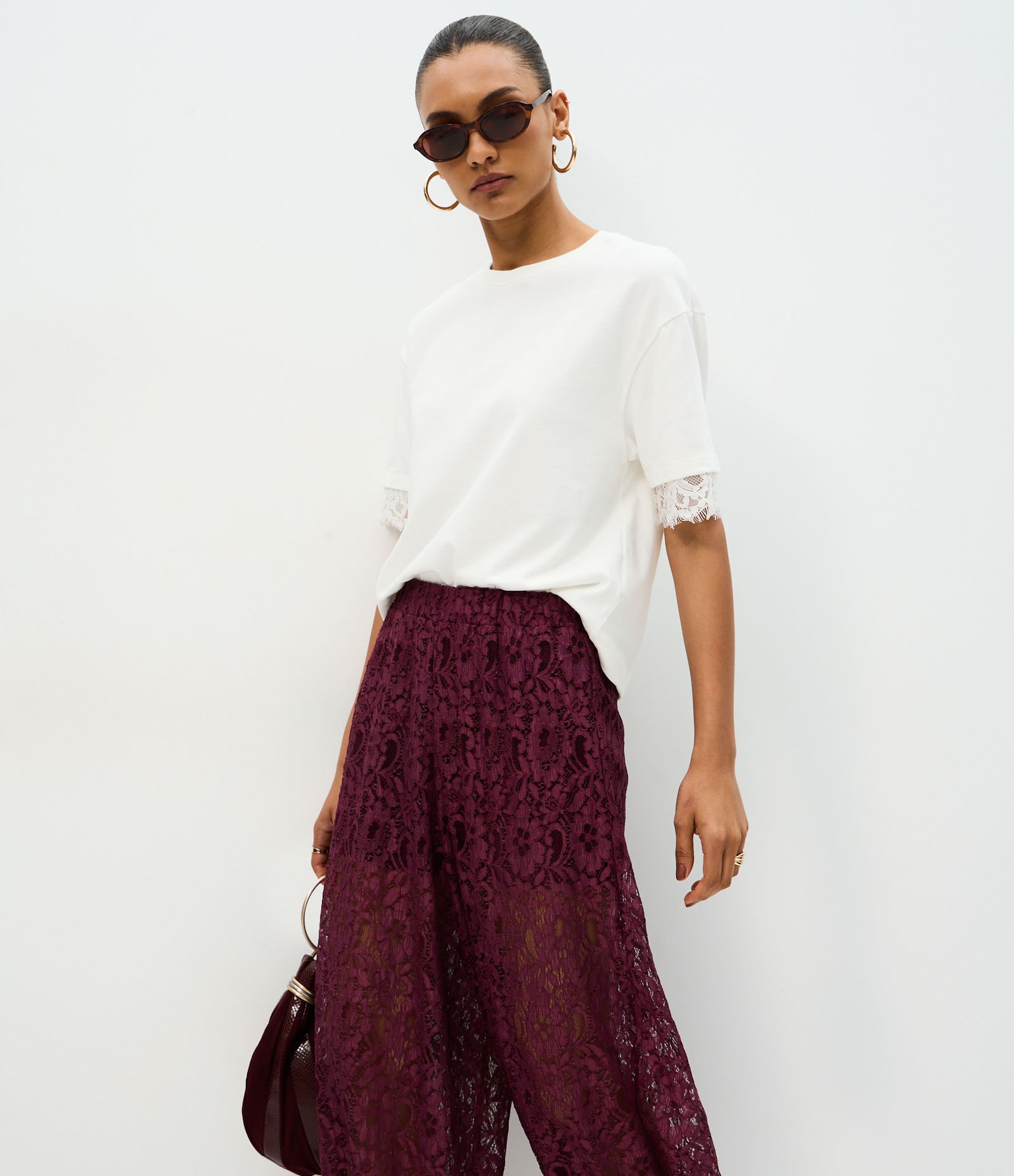 Calça Aladim em Renda Floral com Cós Elástico Vinho 2