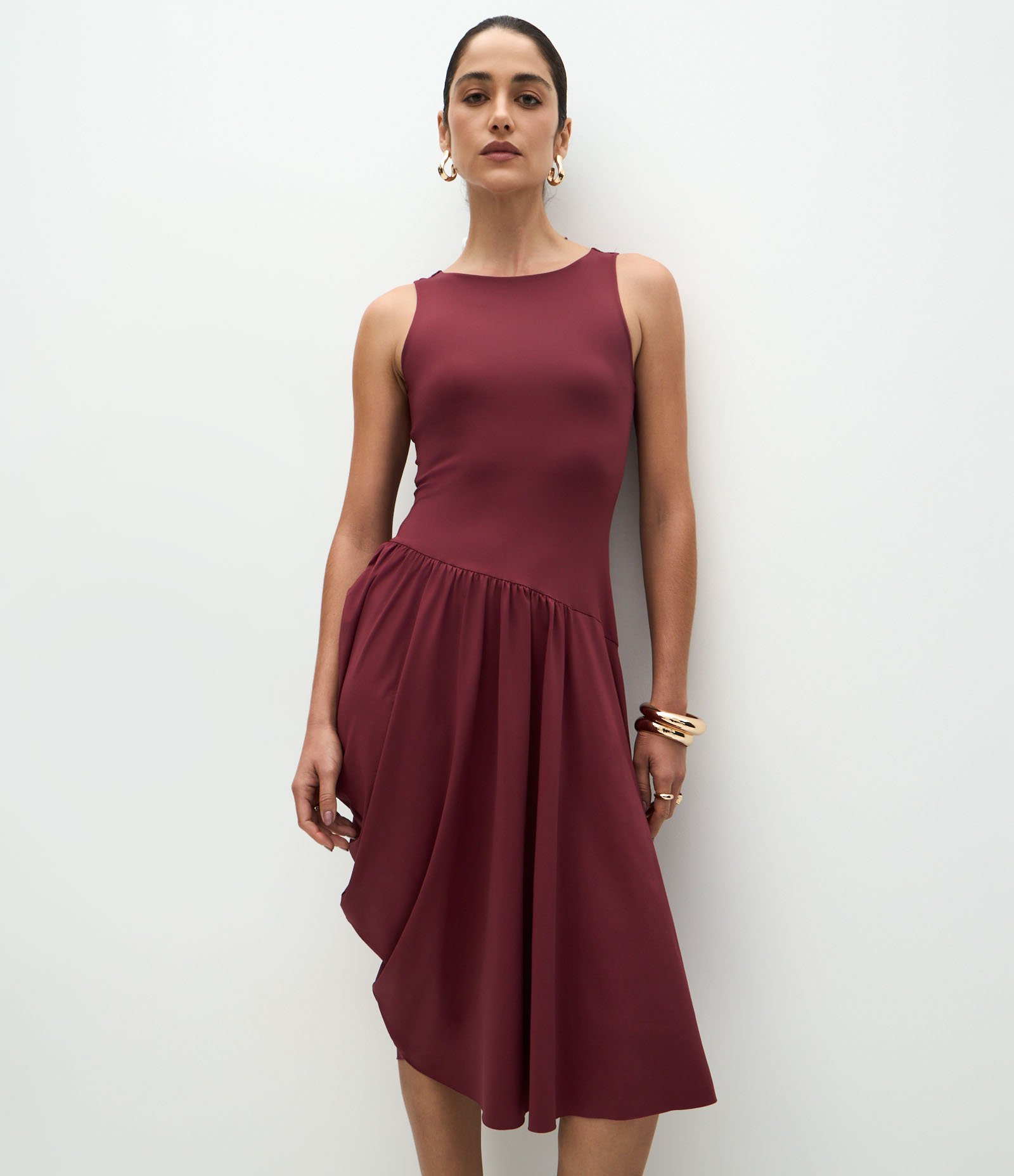 Vestido Midi com Drapeado Assimétrico Vermelho 2