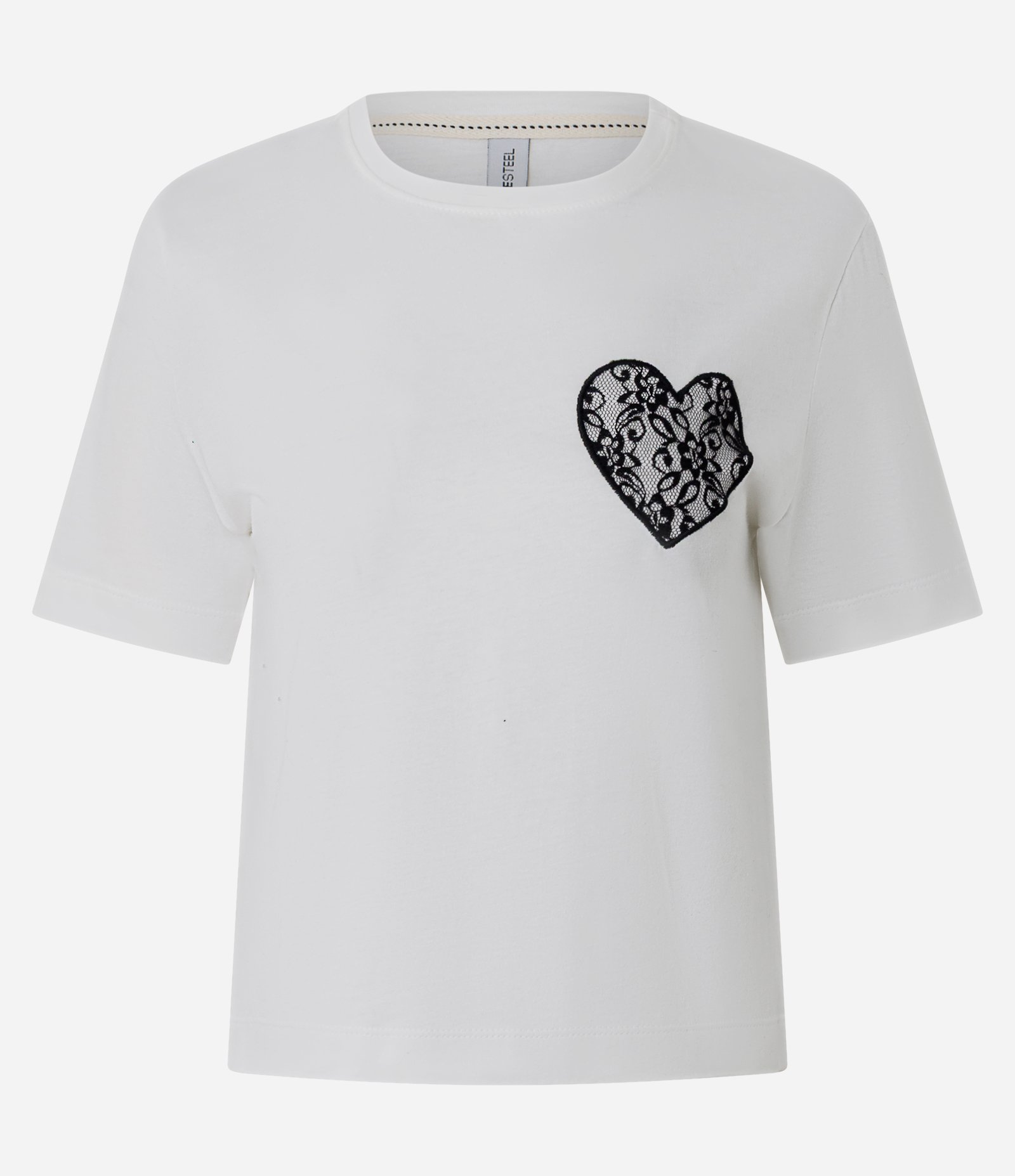Camiseta em Algodão com Coração Bordado em Renda Branco 1