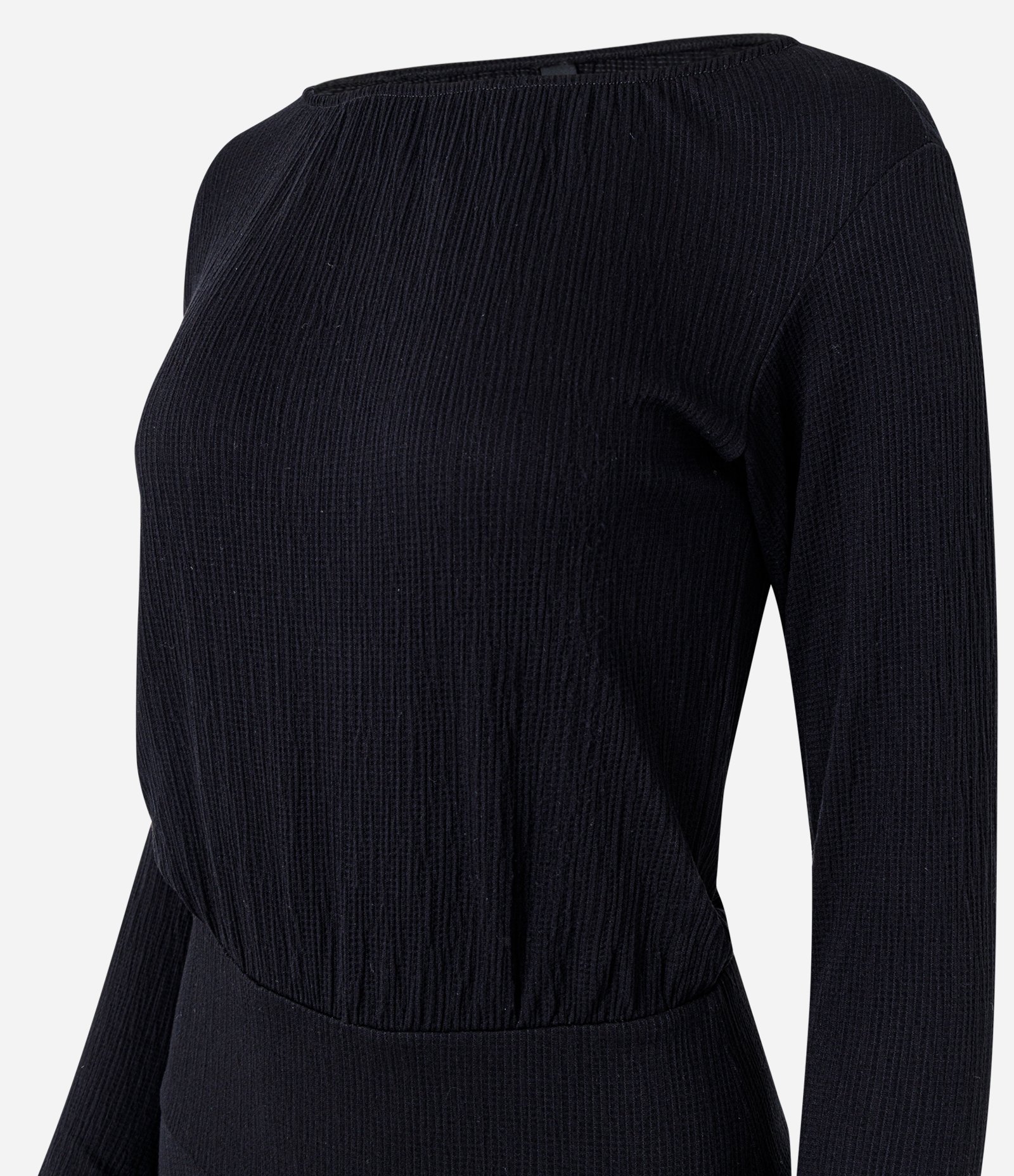 Vestido Curto Evasê em Viscose com Manga Longa e Babados Preto 2