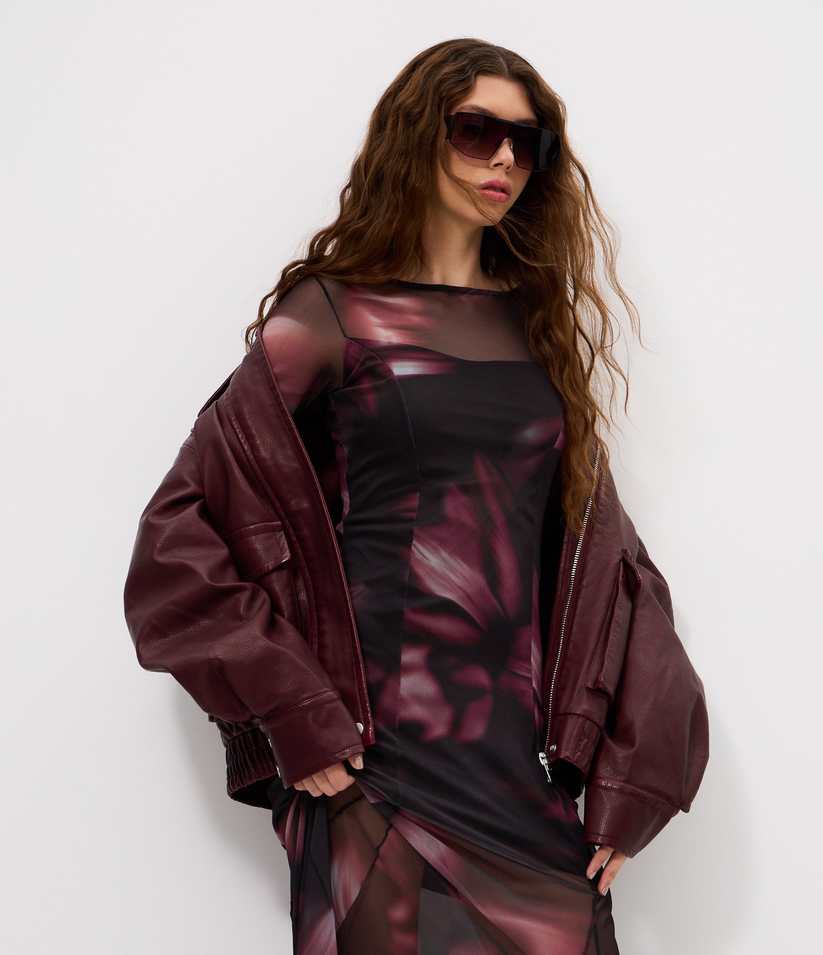 Vestido Midi em Tule com Efeito Manchado e Recortes na Barra Preto 2
