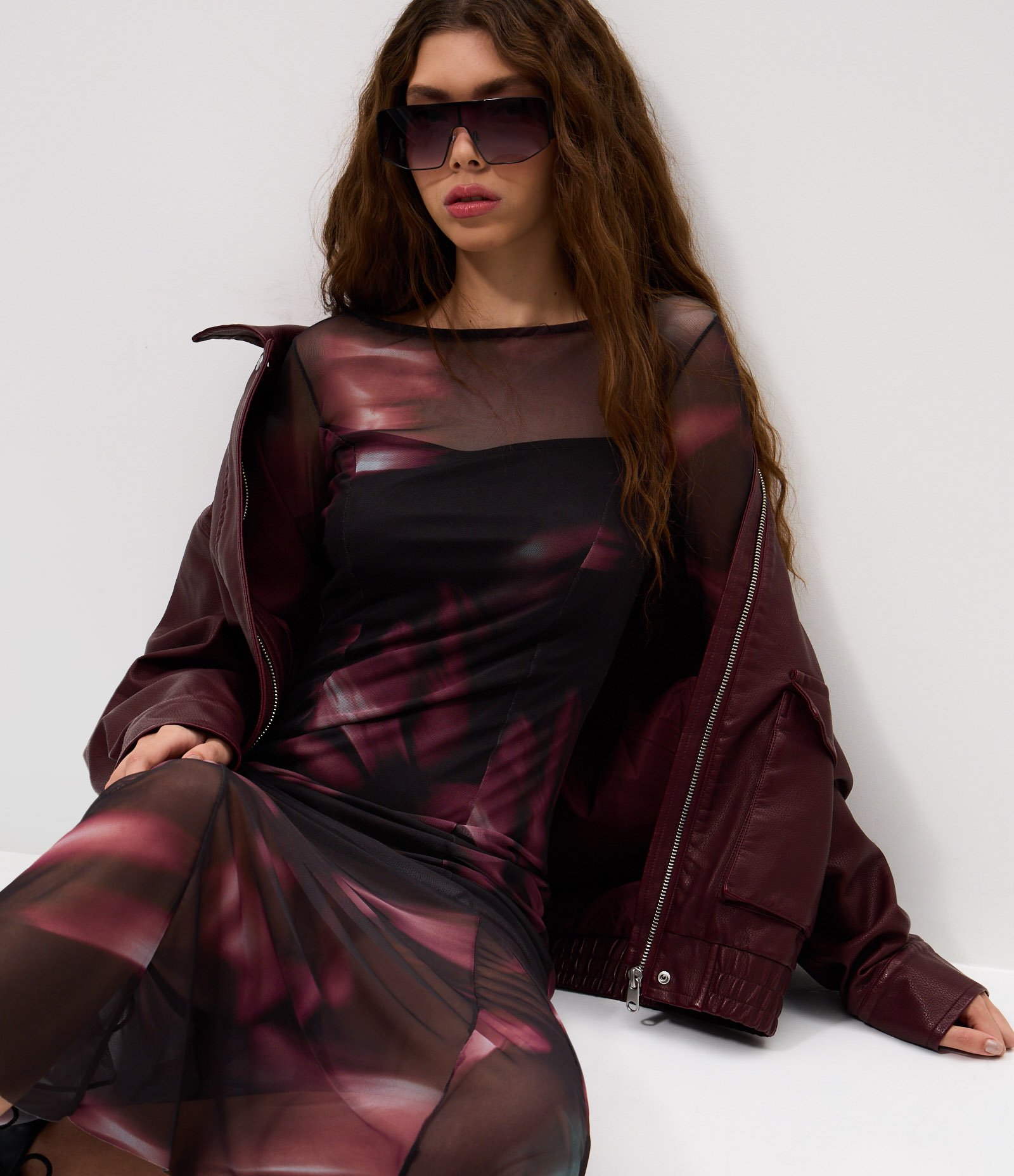 Vestido Midi em Tule com Efeito Manchado e Recortes na Barra Preto 3