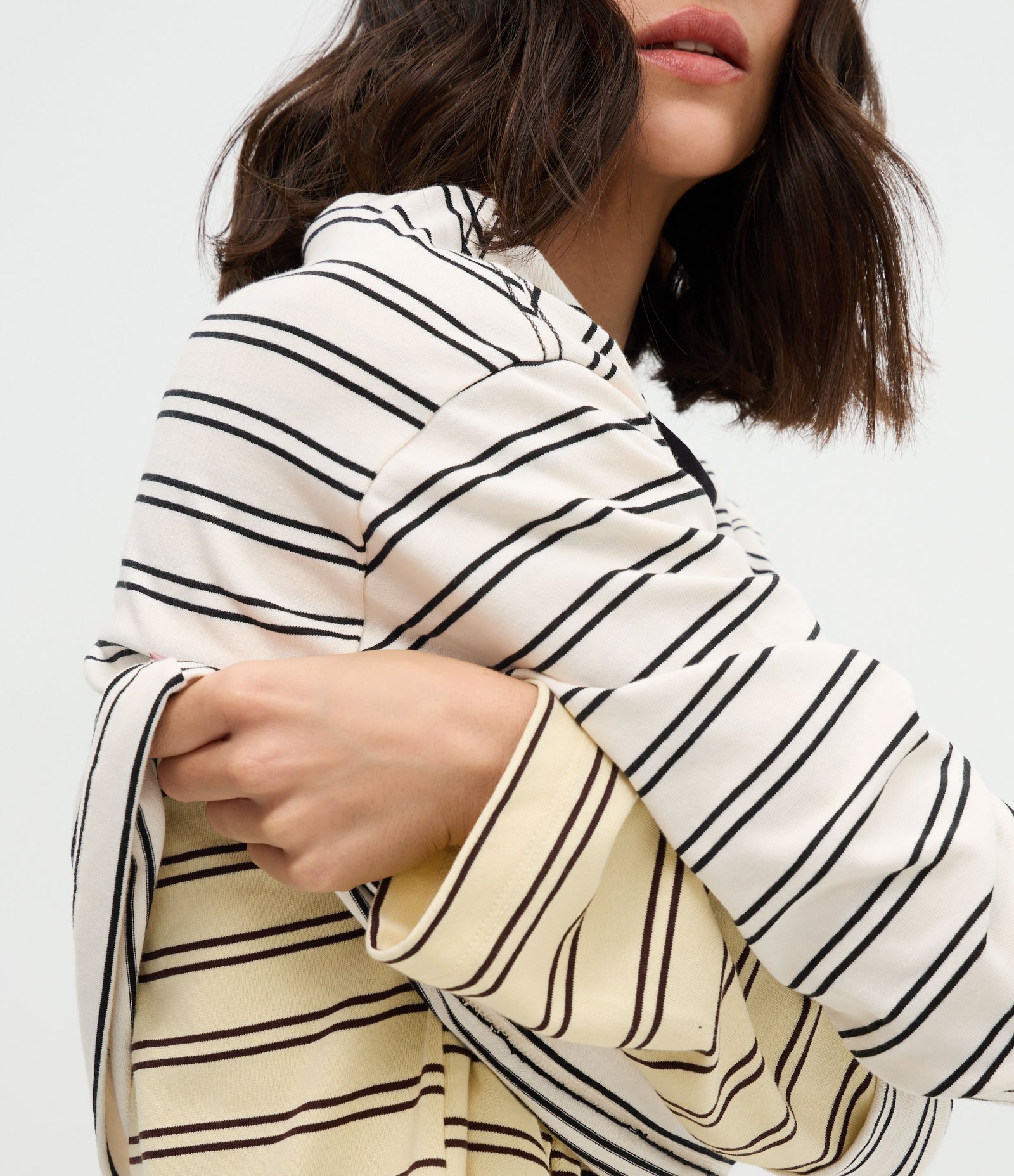 Blusa Oversized em Algodão com Estampa Listrada Branco/Preto 4