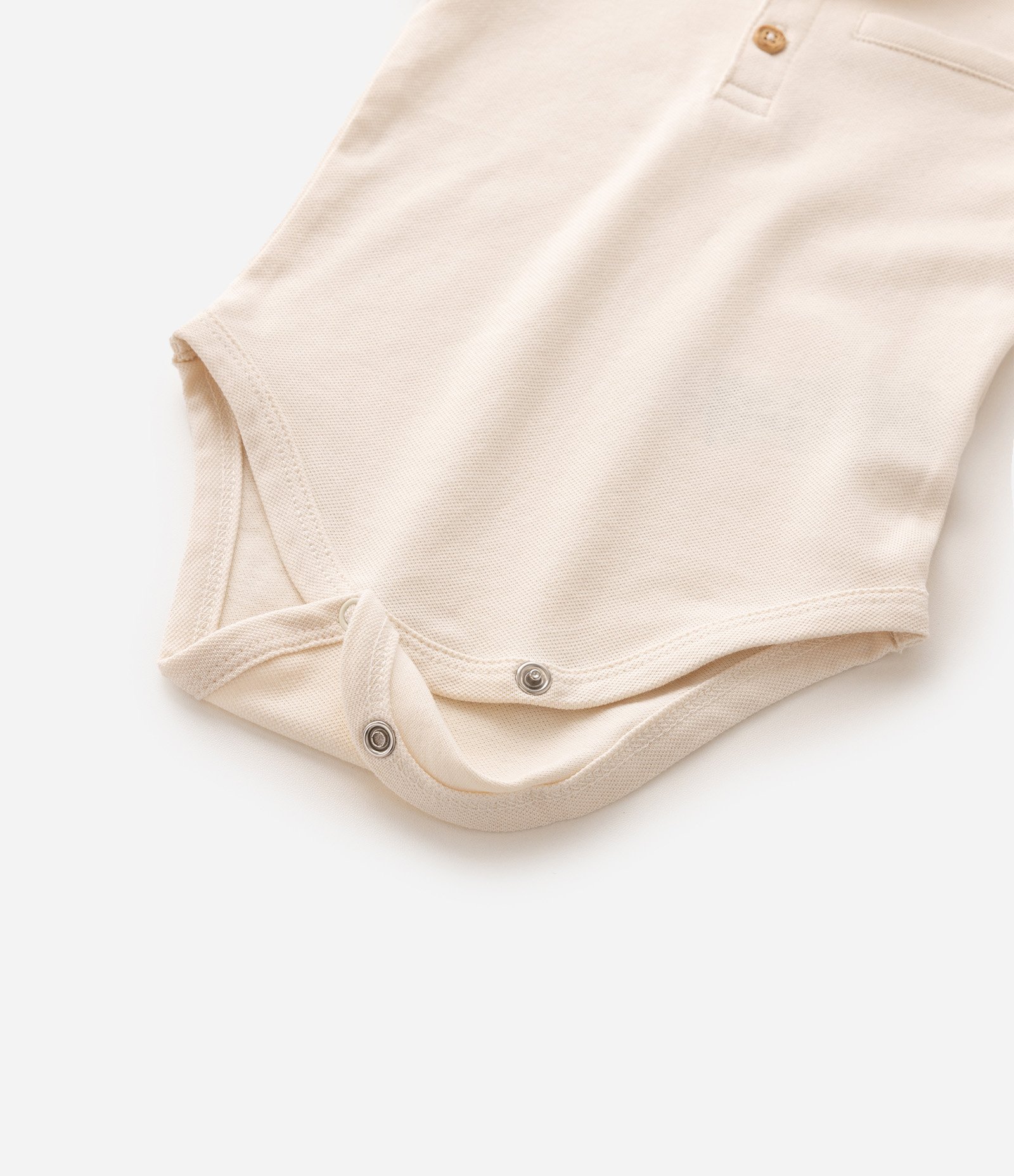 Body Bebê Piquet Gola Henley - Tam 0 a 18 meses Bege 4