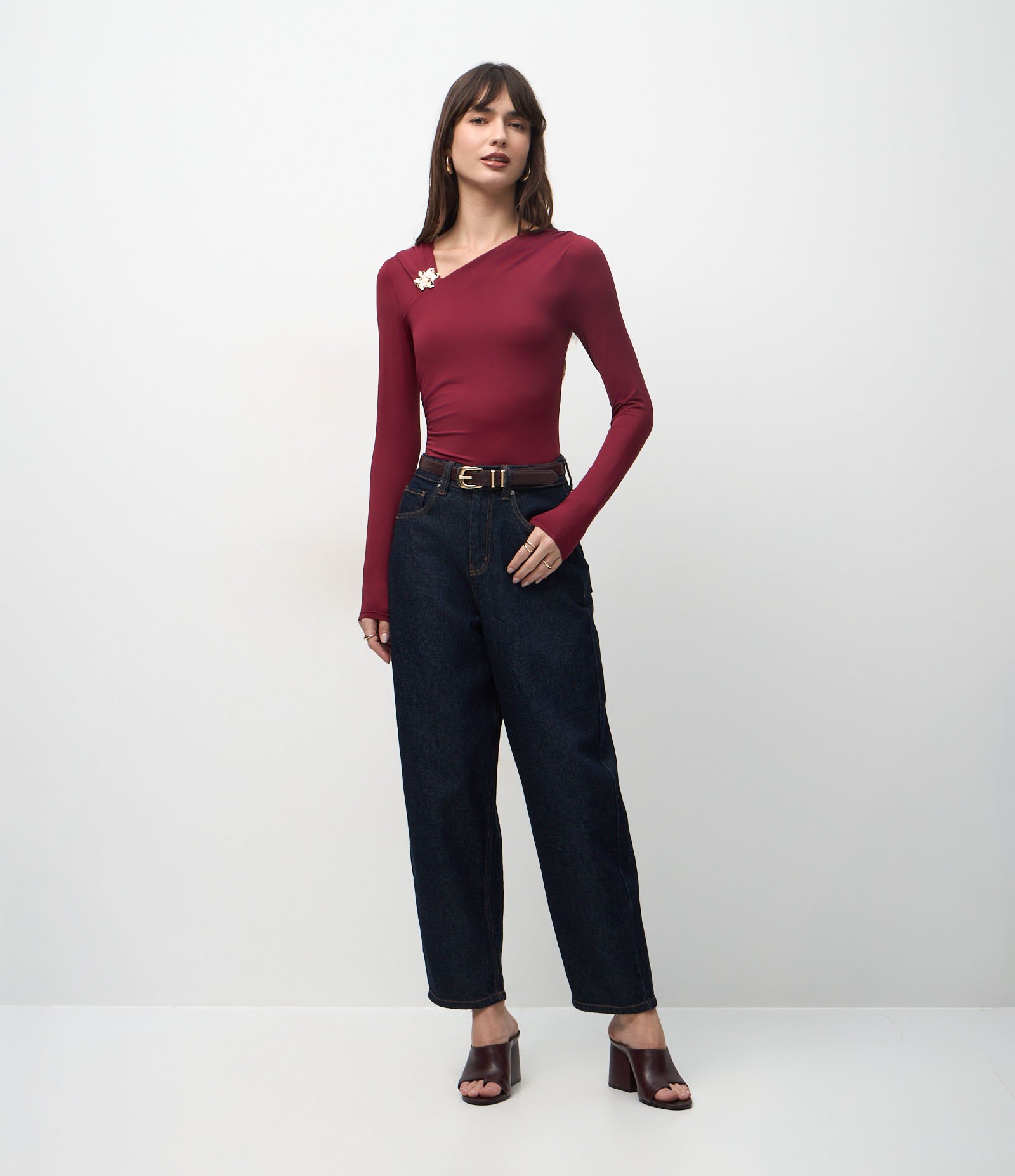 Body em Poliamida com Aviamento de Flor Delicada Bordô 2