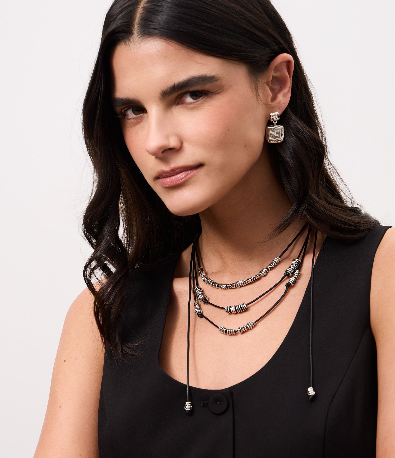 Conjunto de Colar em Fio Encerado e Brincos Quadrados Prata 1