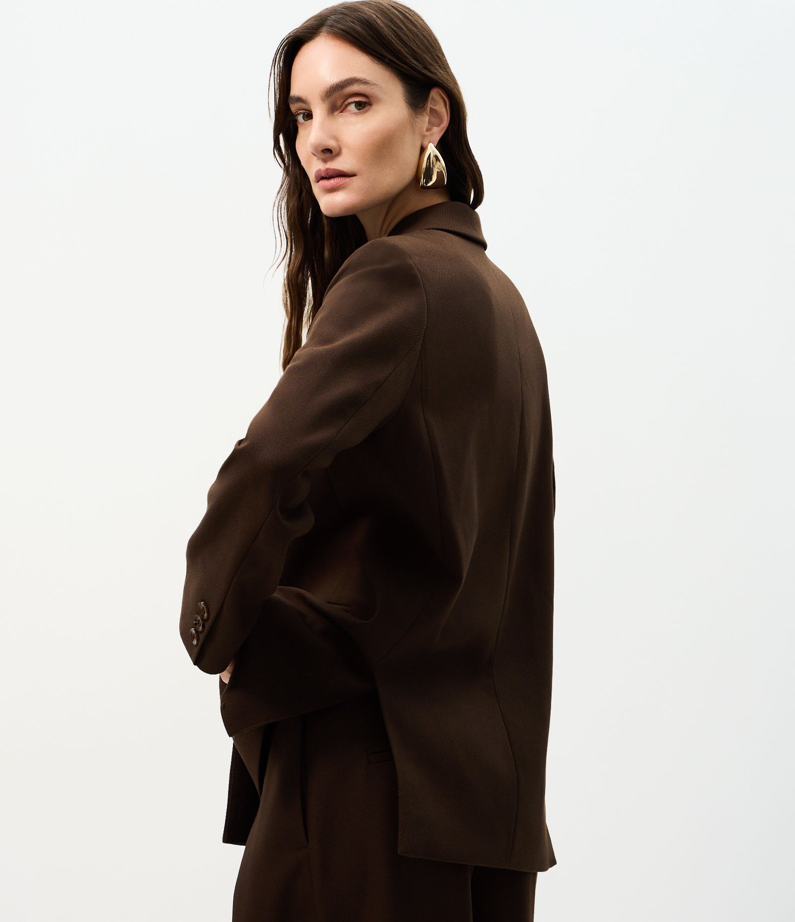 Blazer Oversized Estruturado com Botões Transpassados Marrom 5