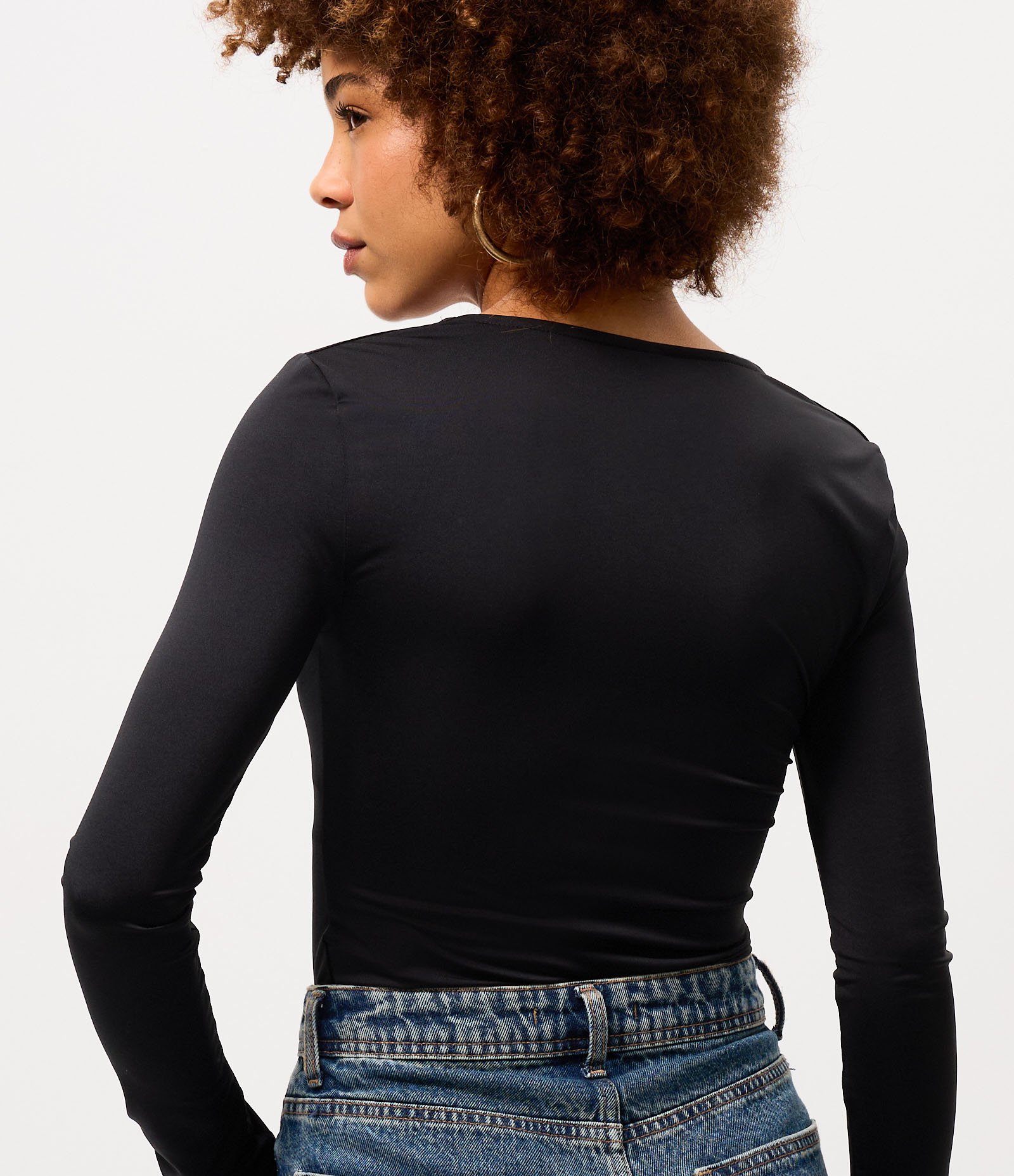 Body Manga Longa em Microfibra com Decote Quadrado Preto 4
