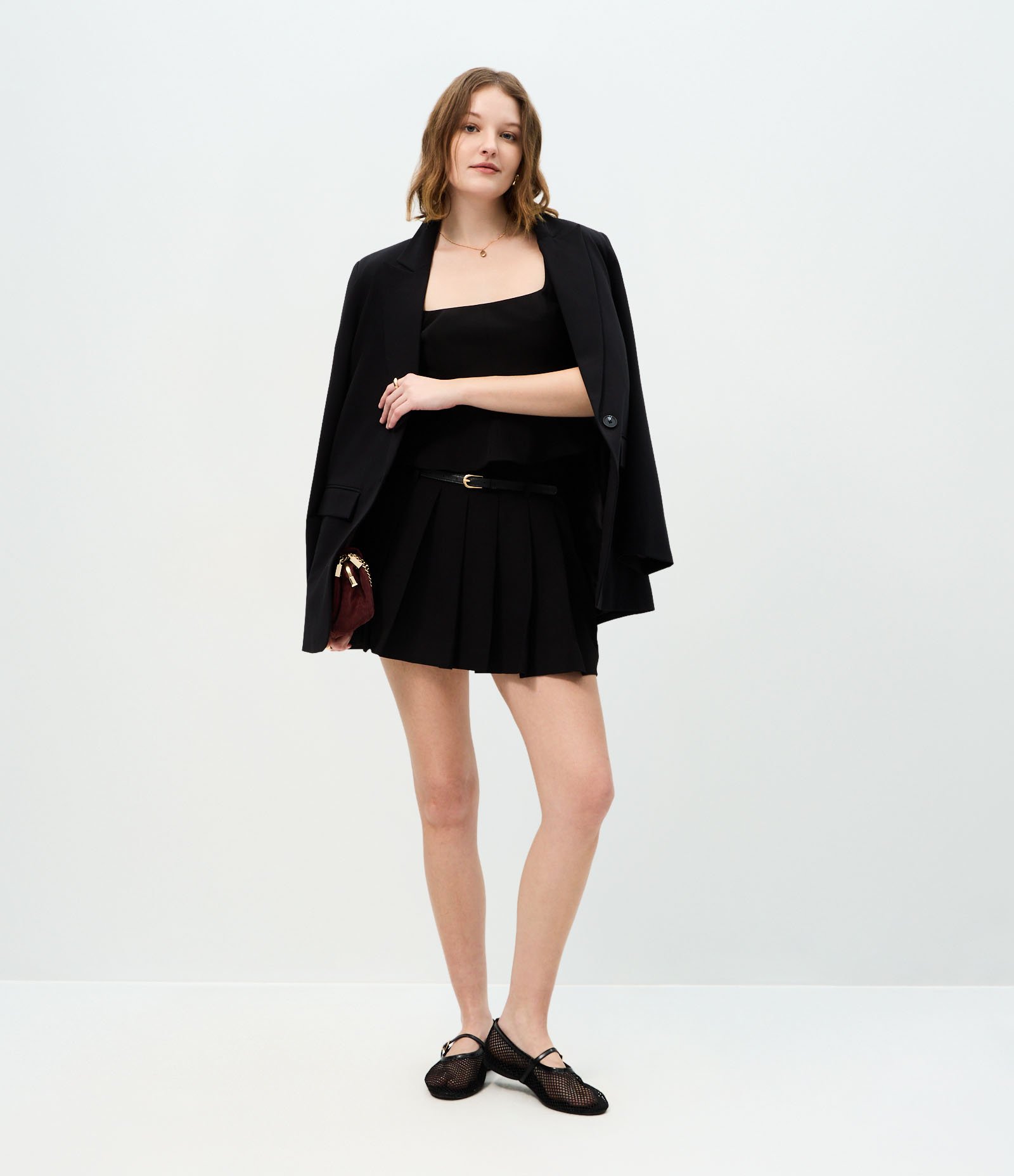 Short Saia Alfaiatado com Cinto de PU e Textura Plissada Preto 1
