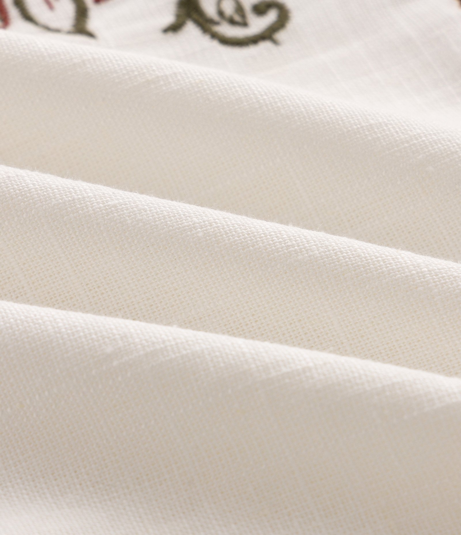 Camisa Regular em Viscolinho com Bordado Floral Curve & Plus Size Branco 7