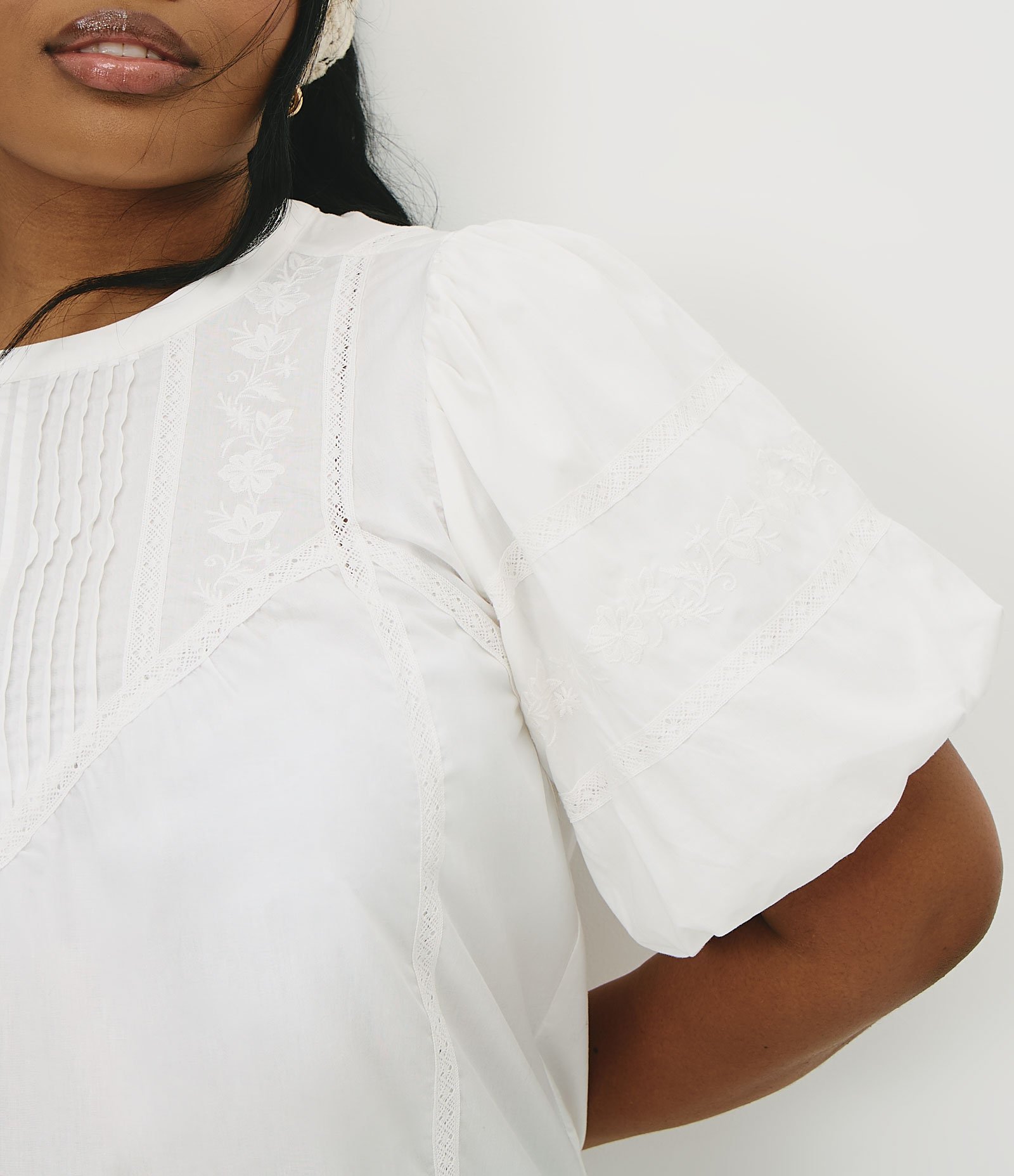 Blusa Regular em Algodão com Entremeios Curve & Plus Size Branco 3