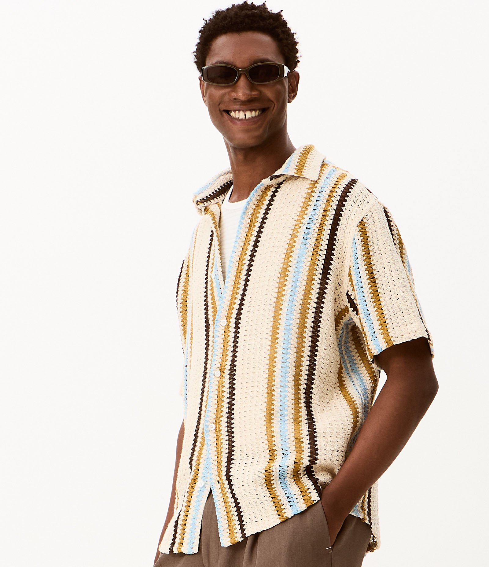 Camisa em Crochê Rustico com Textura e Listras Contrastantes Amarelo 2
