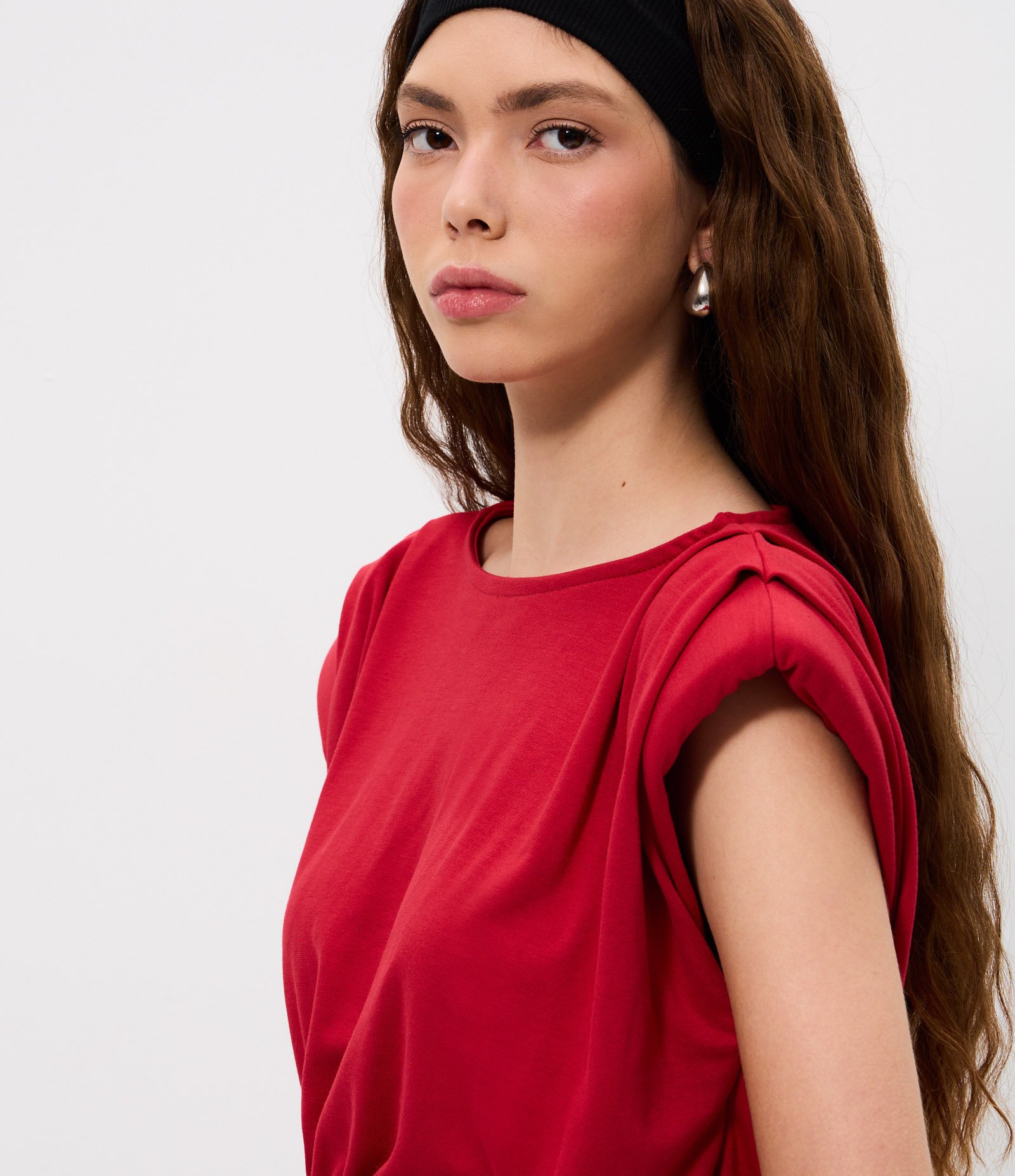 Blusa em Ponto Roma com Ombreira e Pala Vermelho 3