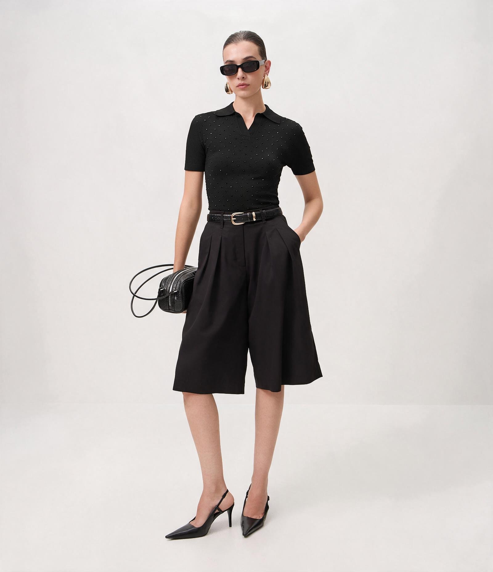 Blusa Polo em Tricô com Aplicação de Brilhos Preto 1