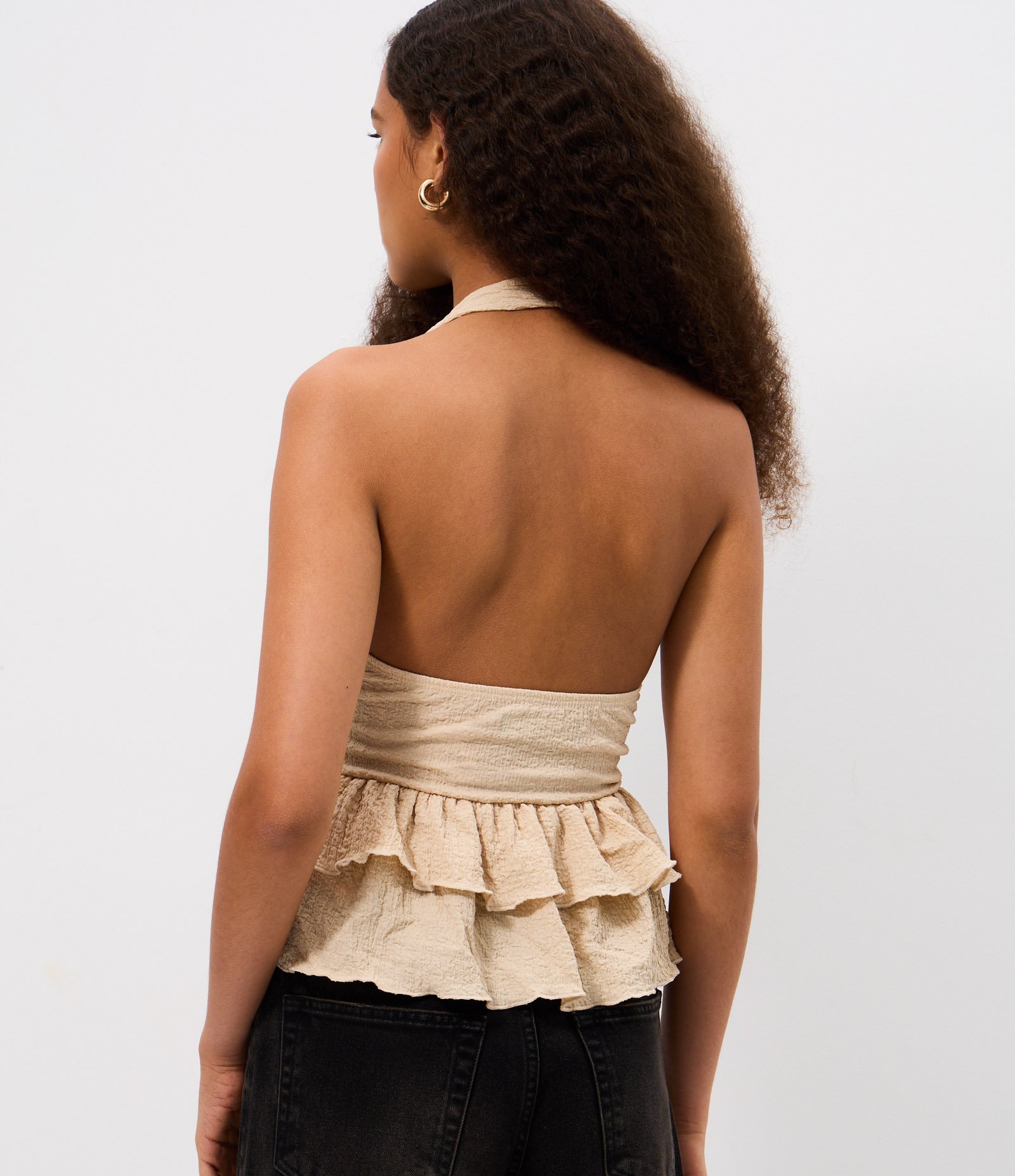 Blusa Frente Única Texturizada com Babados Bege 4