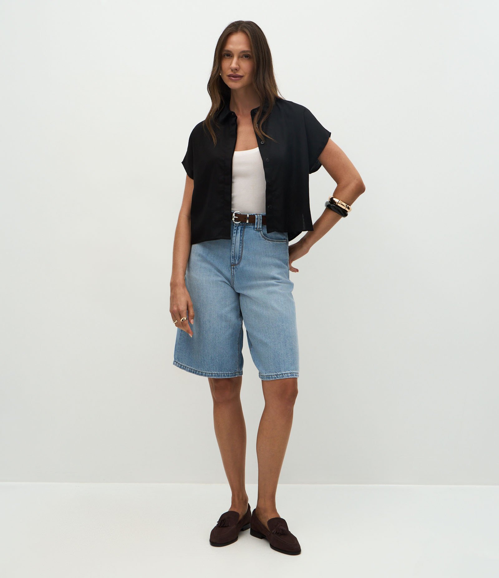 Blusa em Viscolinho com Colarinho na Gola e Sem Cava Preto 2