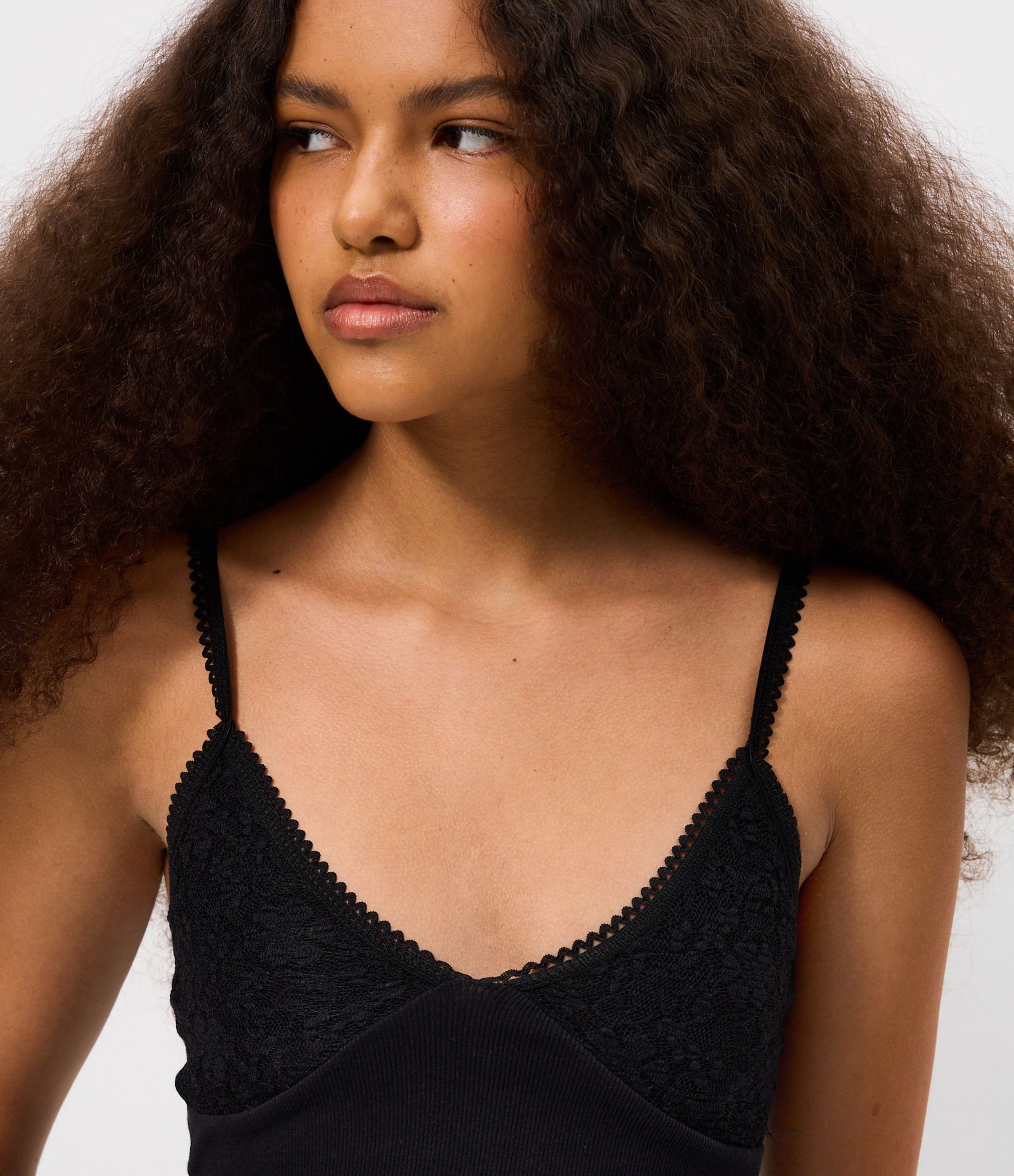 Blusa de Alcinha Texturizada com Busto em Renda Preto 3