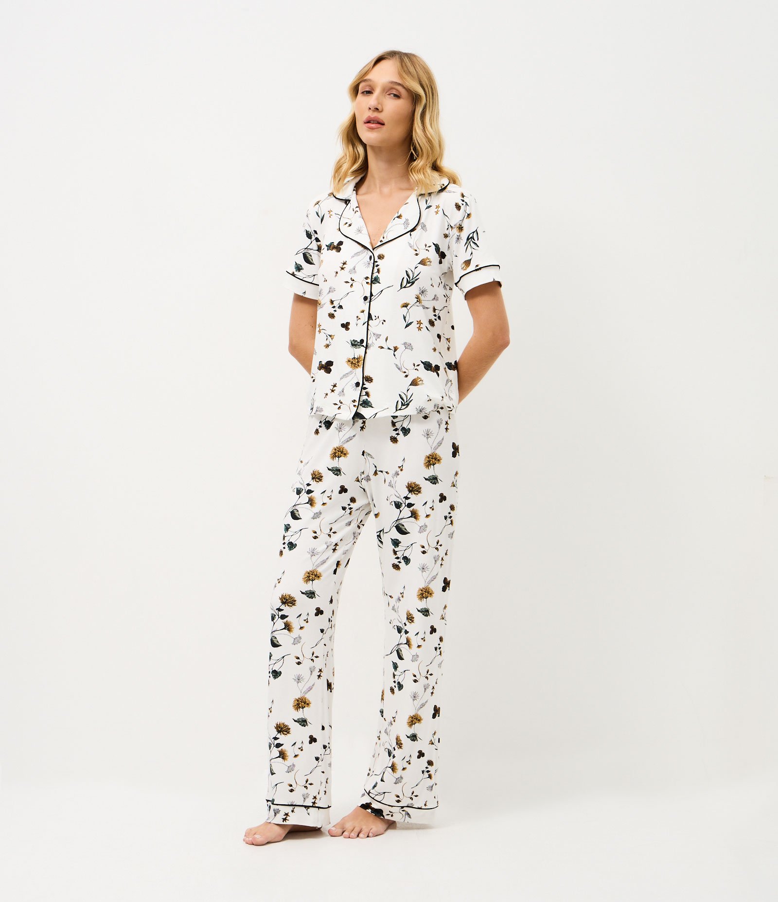 Pijama Americano em Viscolycra com Estampa Floral Branco 2