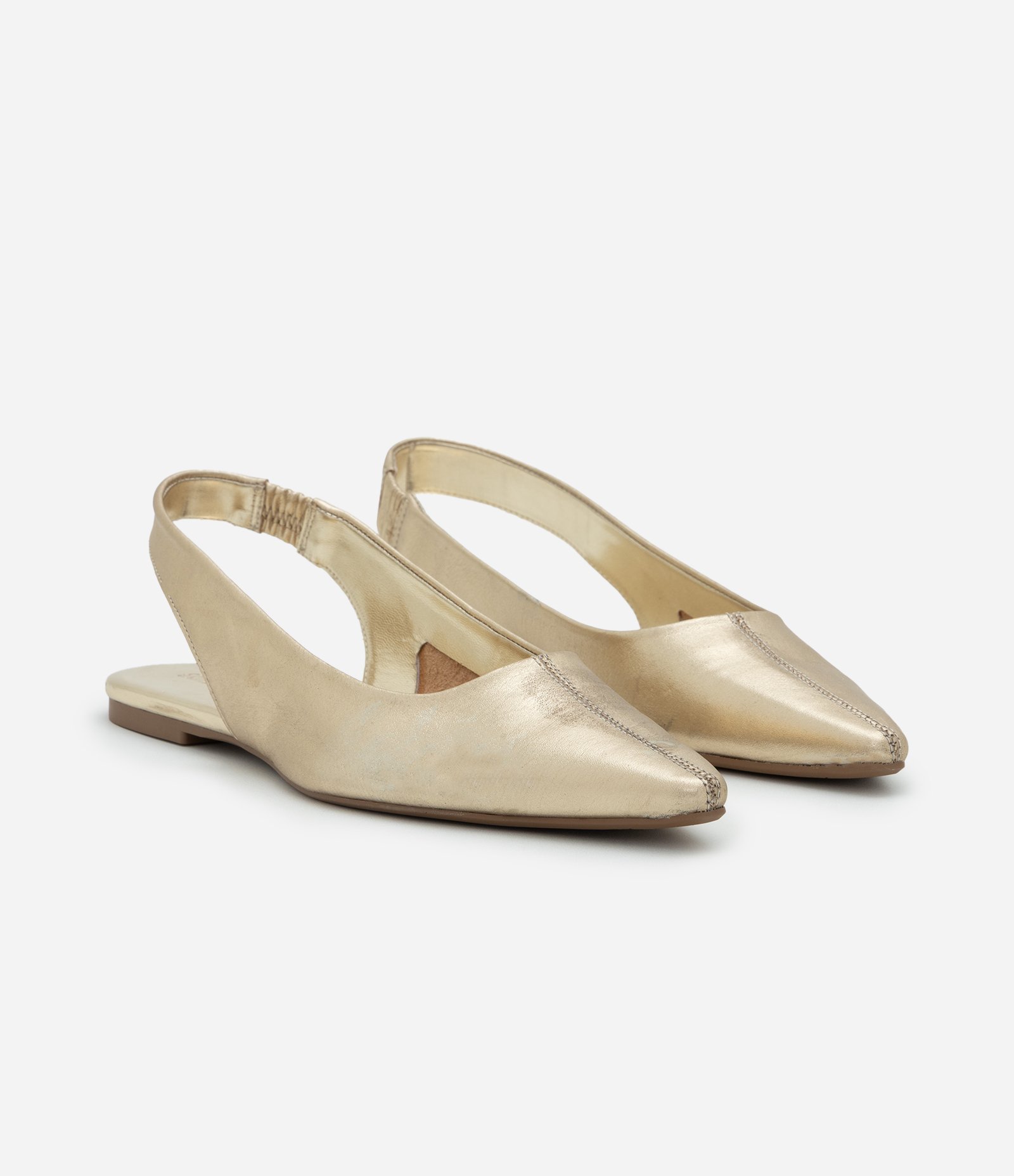 Sapatilha Slingback de Bico Fino em Couro Dourado 2