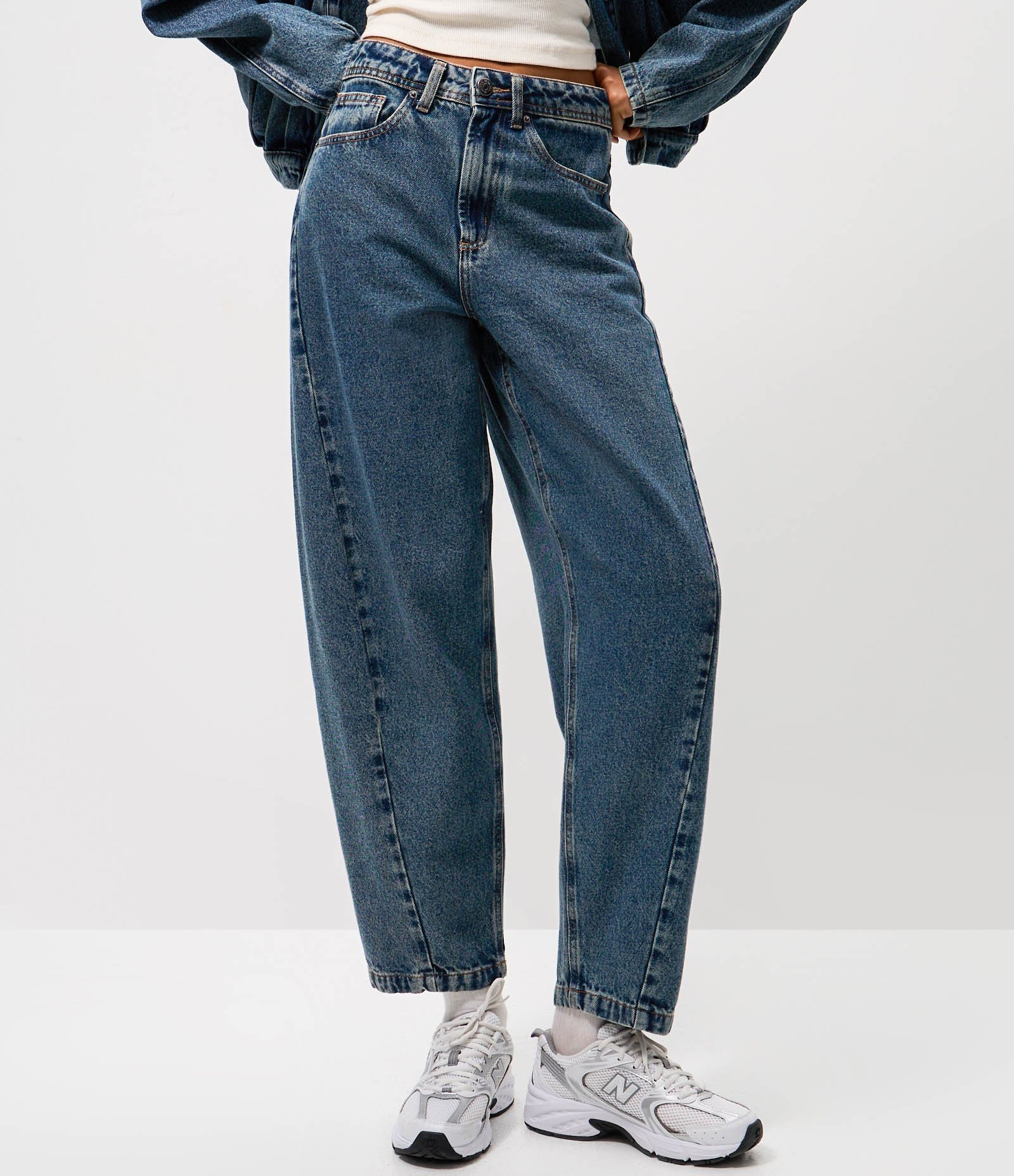 Calça Balloon em Jeans com Cintura Alta Azul 2