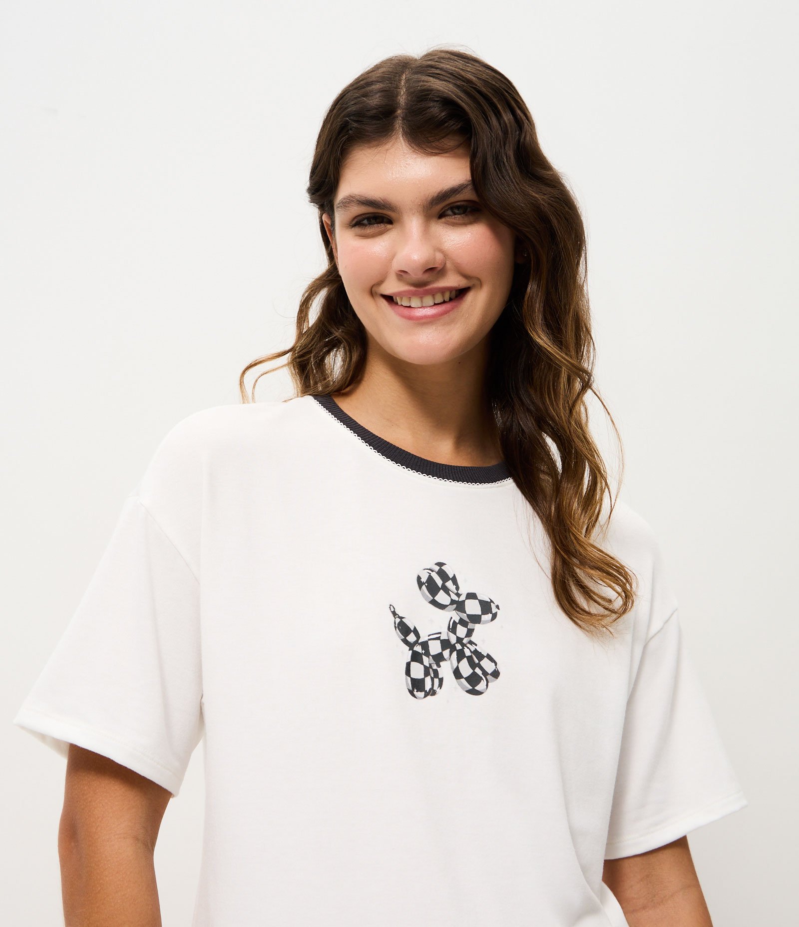 Pijama Curto com Estampa Xadrez e Cachorrinho de Balão Branco/Preto 3