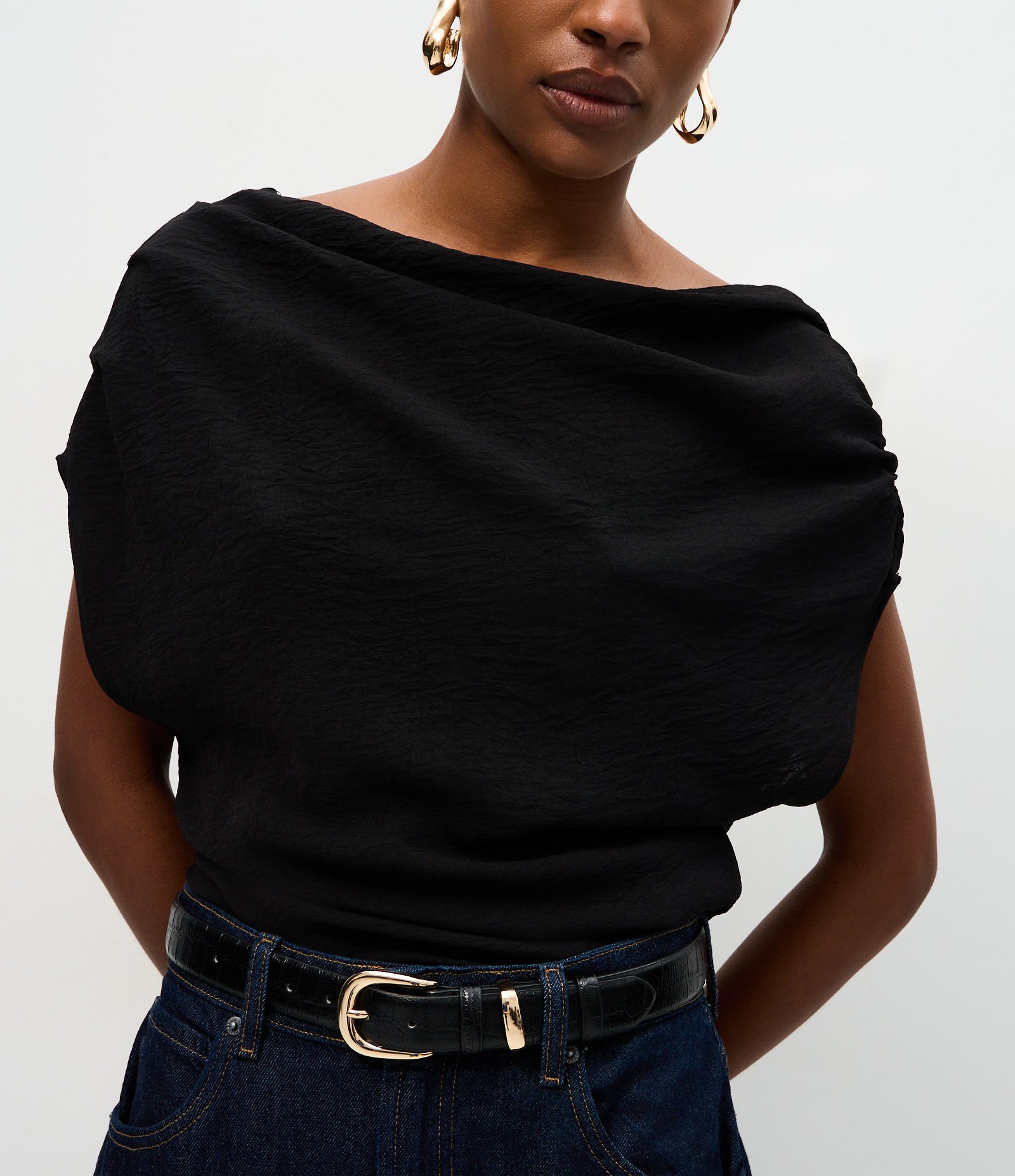 Blusa Ombro a Ombro com Drapeado Preto 4