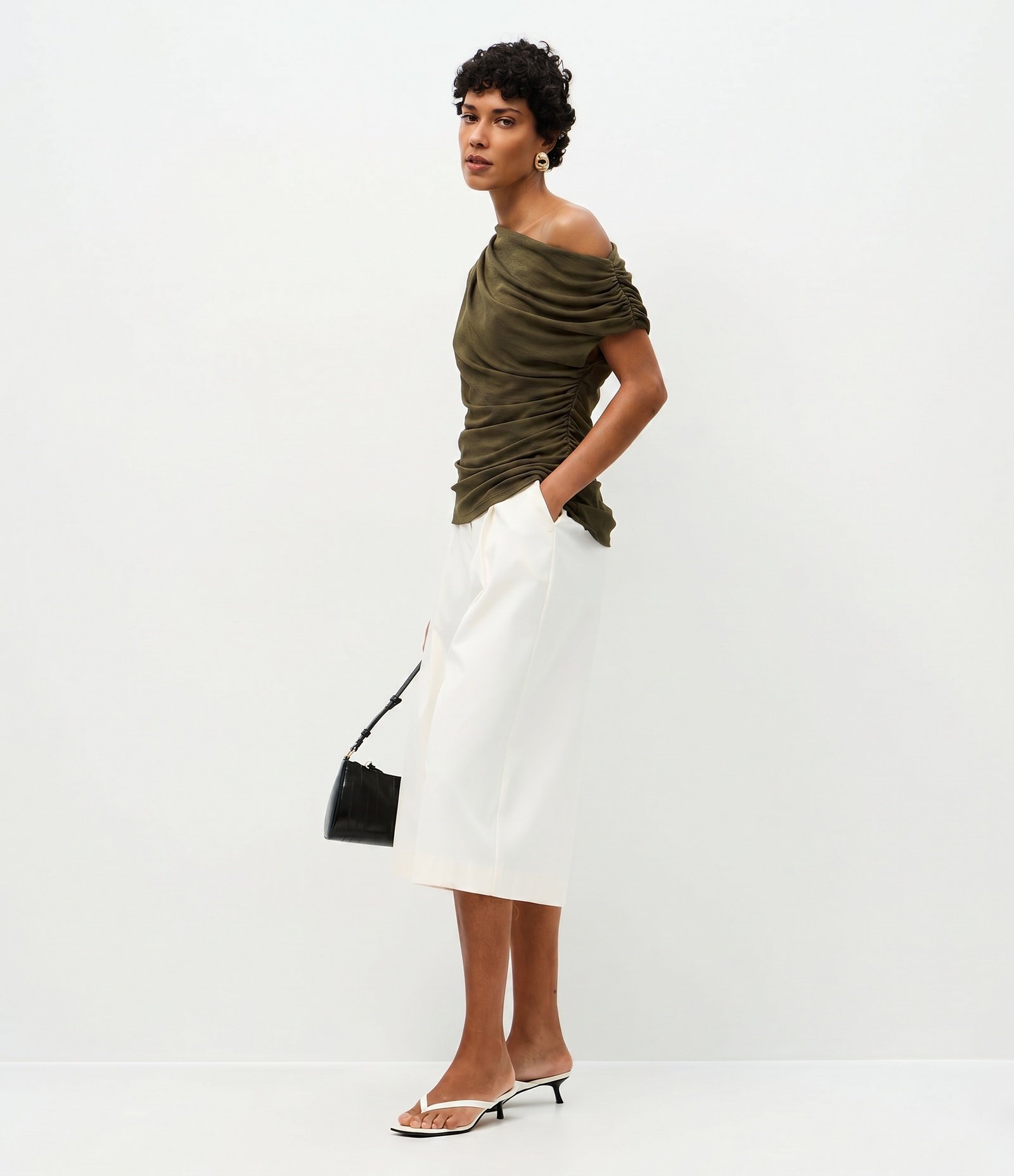 Blusa Ombro a Ombro com Drapeado Verde 2