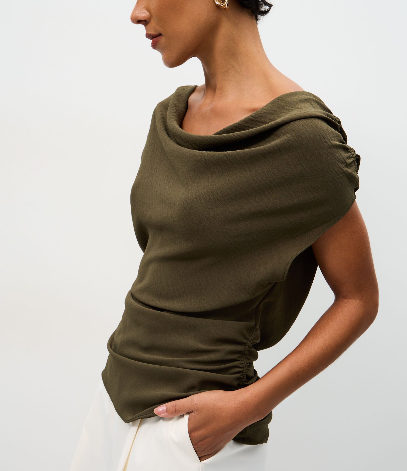 Blusa Ombro a Ombro com Drapeado Verde 4