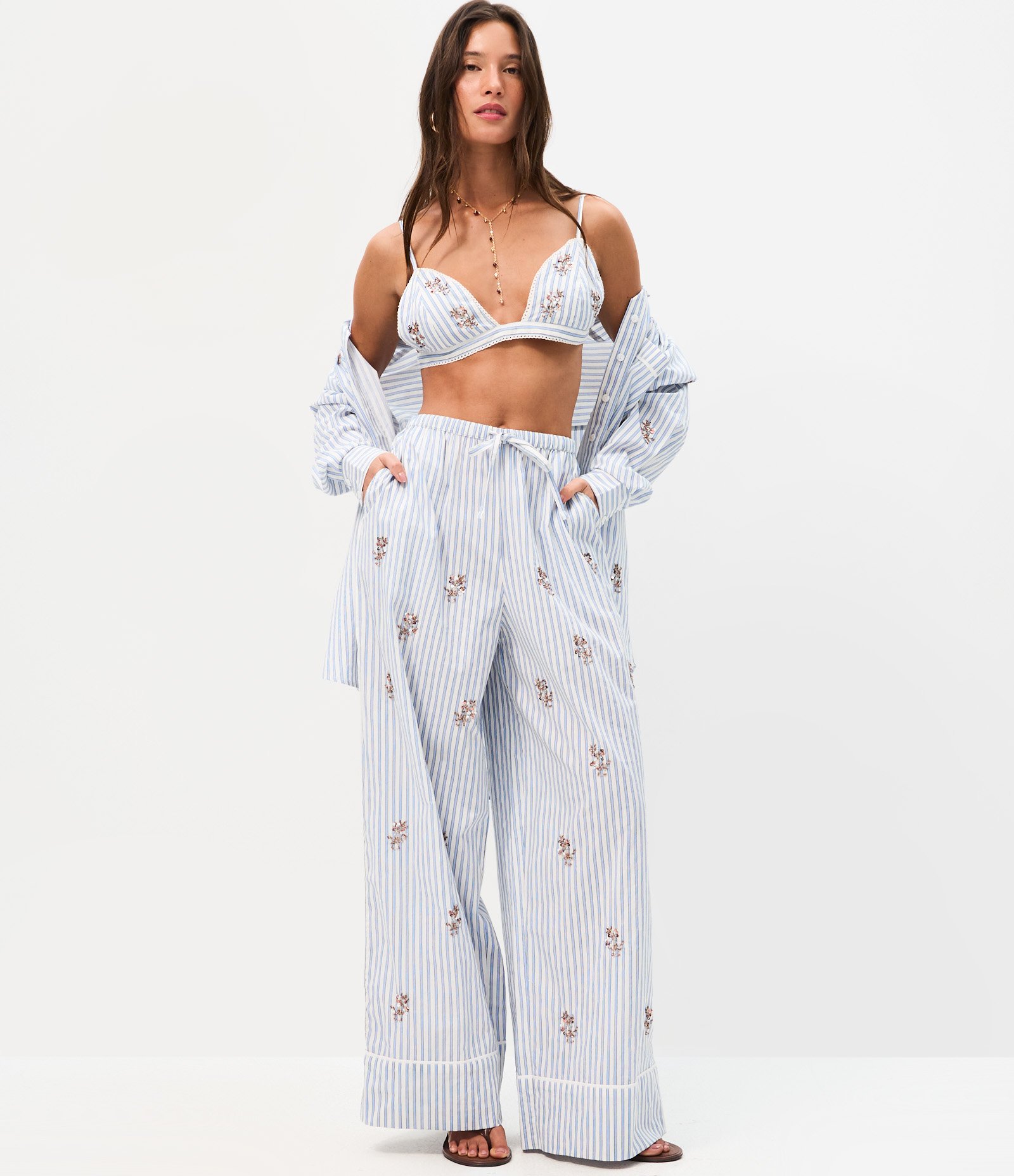 Top em Tricoline Listrado com Bordado de Miçangas Azul 2