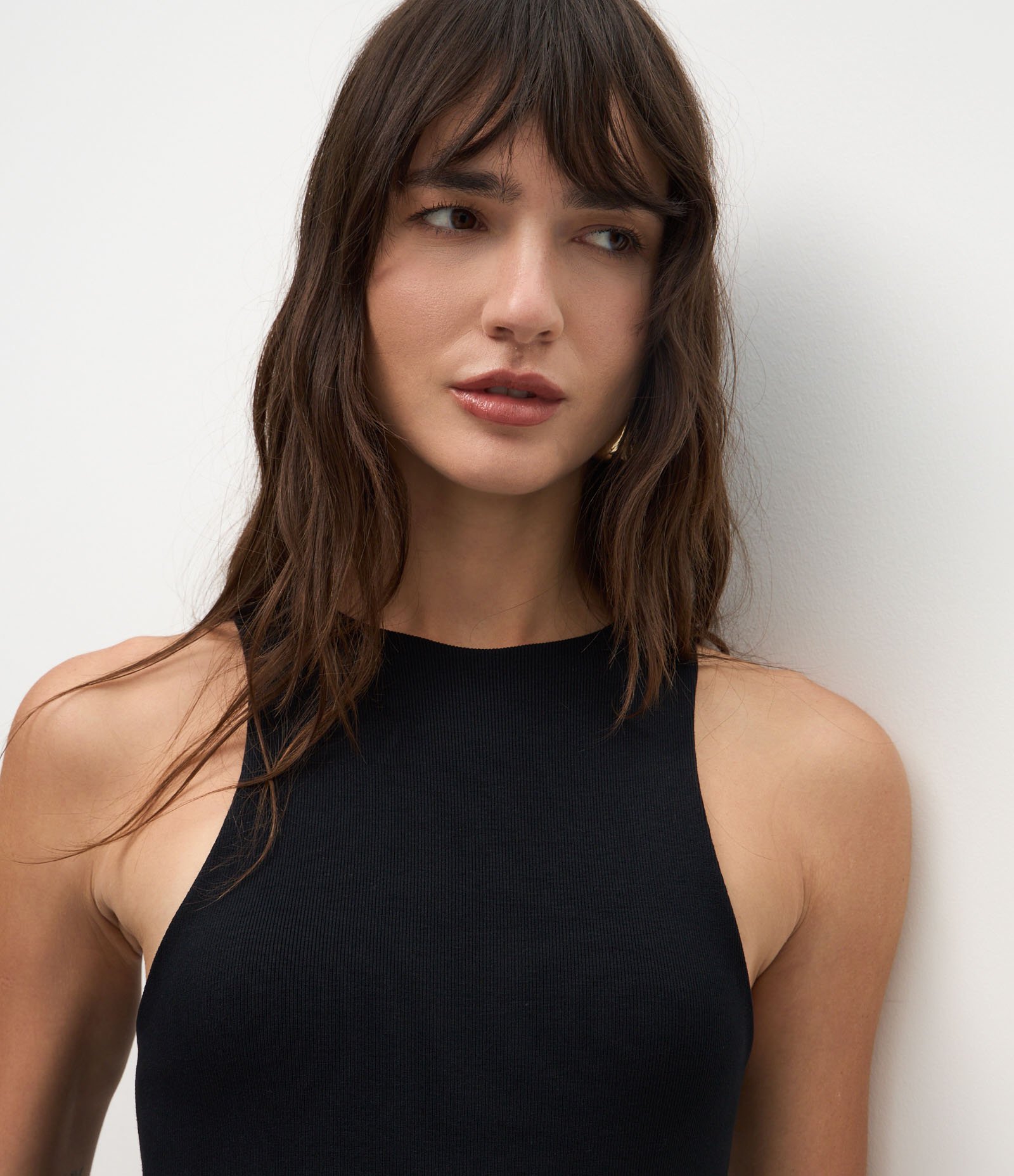Vestido em Ribana com Aplicação de Franjas Assimétricas Preto 3
