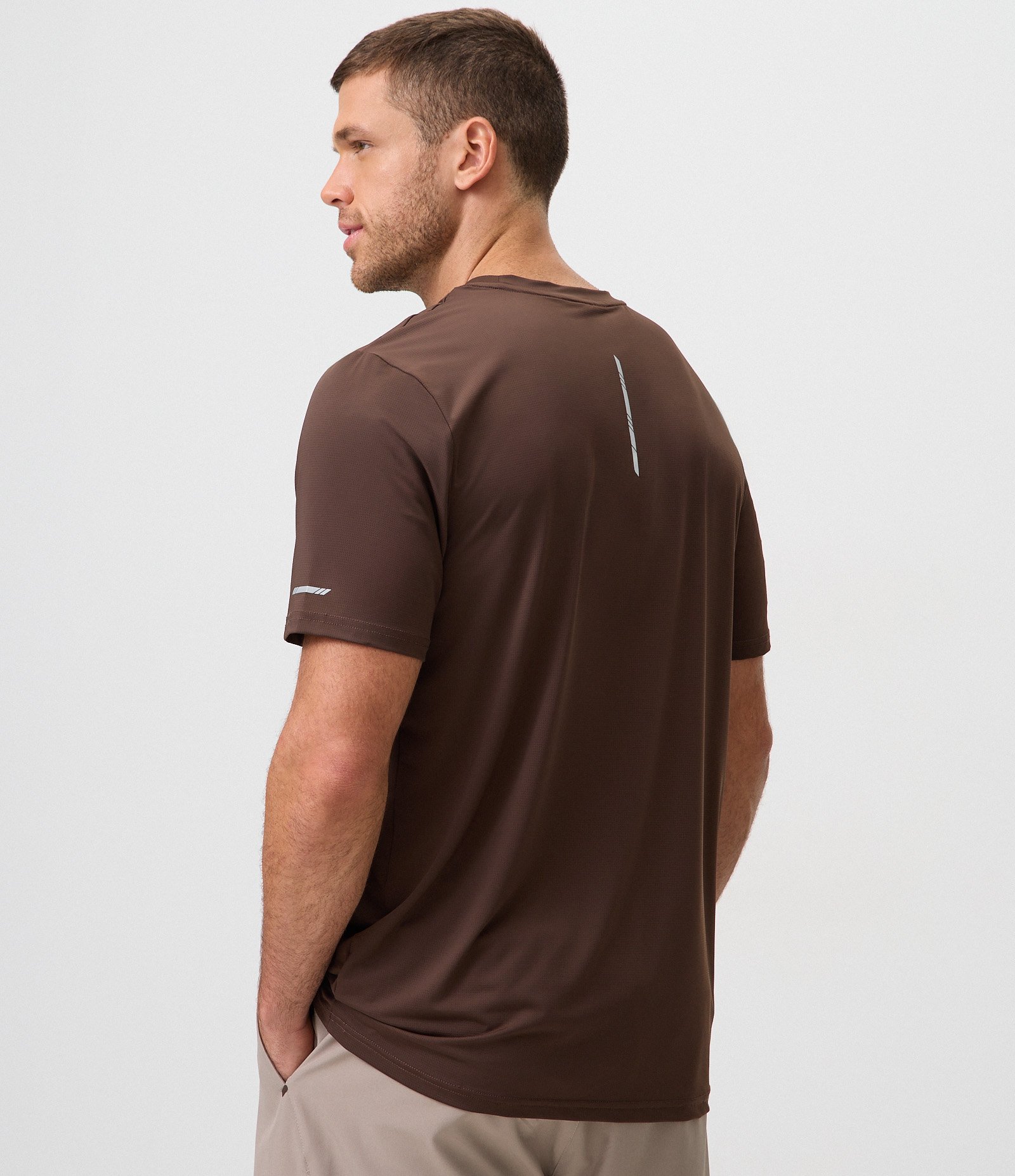 Camiseta Regular Dry em Poliamida Marrom 3