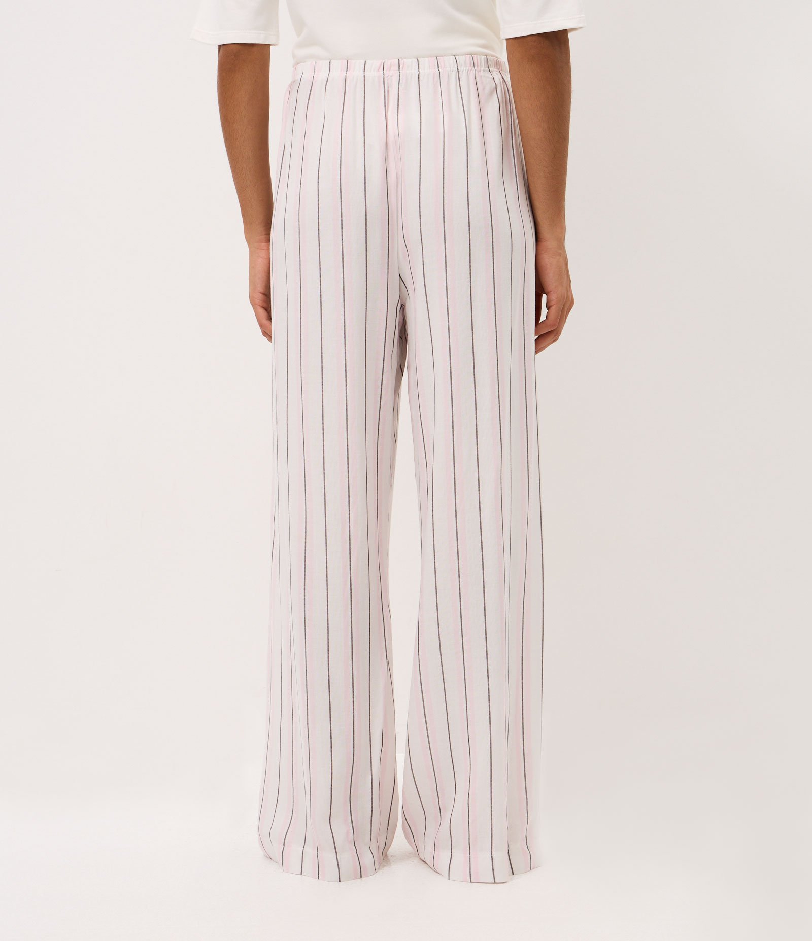 Calça de Pijama em Viscose com Estampa de Listras Branco 4